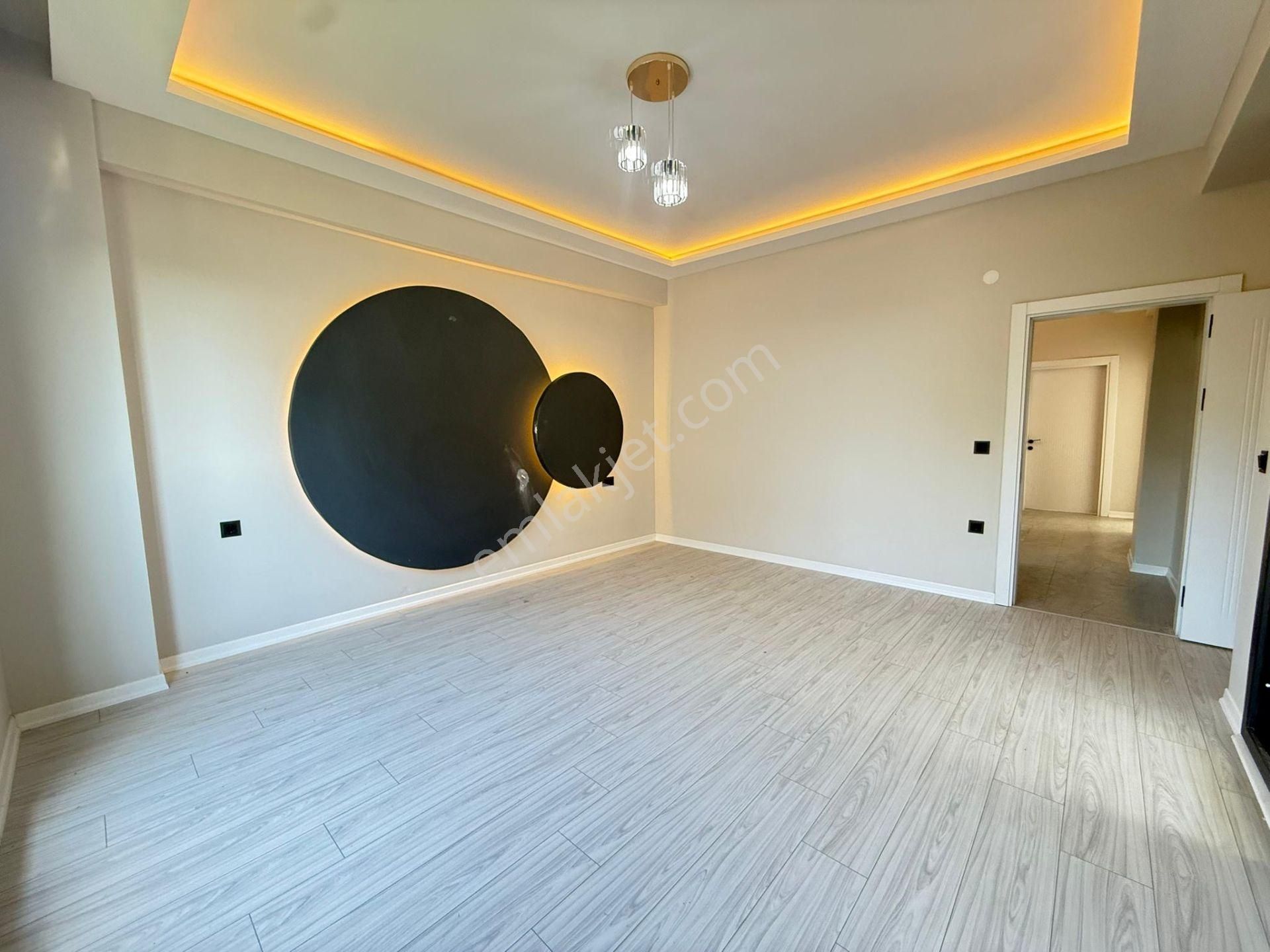 Modern Ve Şık Yapısıyla Havuzlu Doğayla İç İçe Satılık 4+1 Villa - Görsel 15