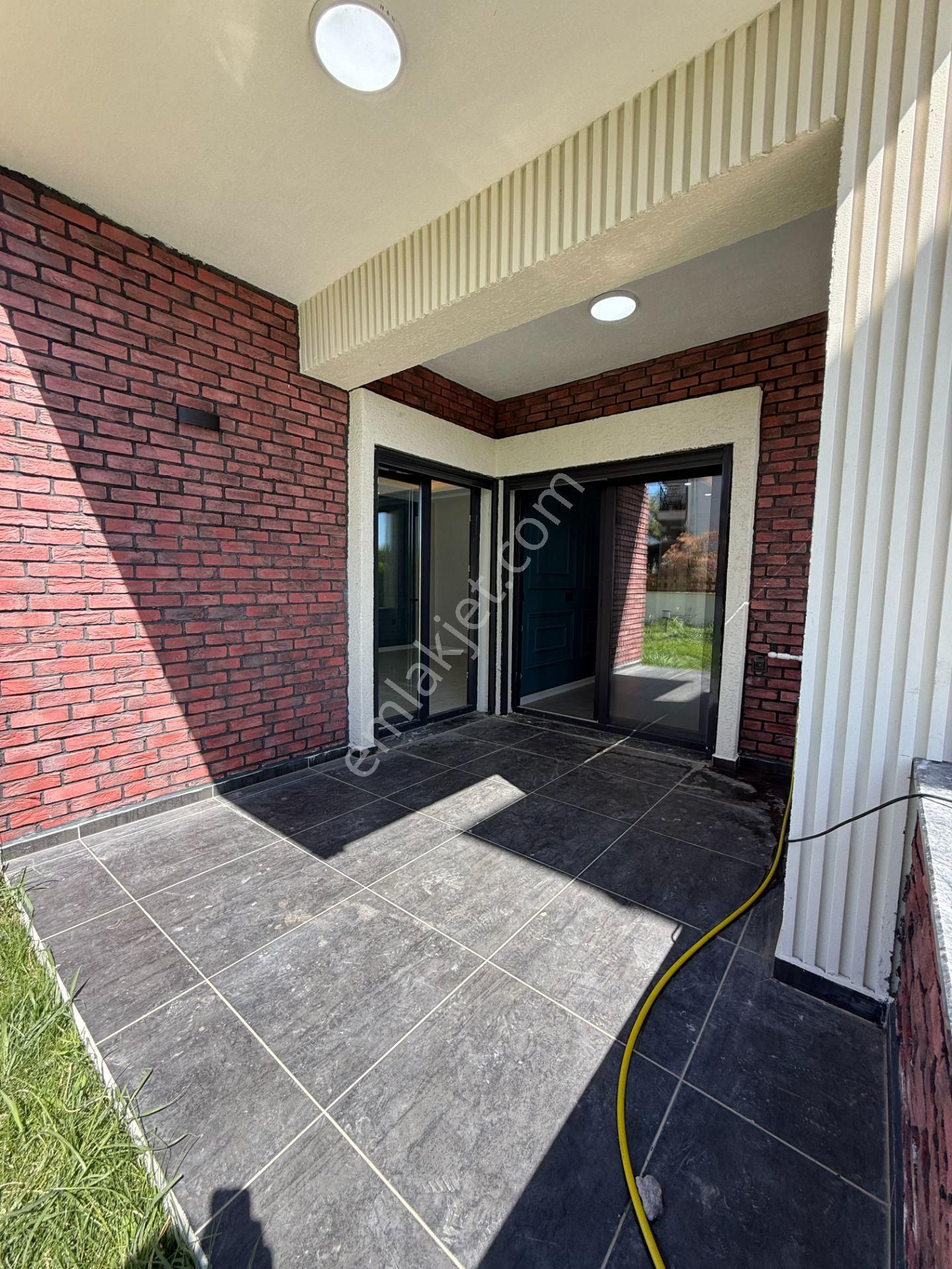 Modern Ve Şık Yapısıyla Havuzlu Doğayla İç İçe Satılık 4+1 Villa - Görsel 30