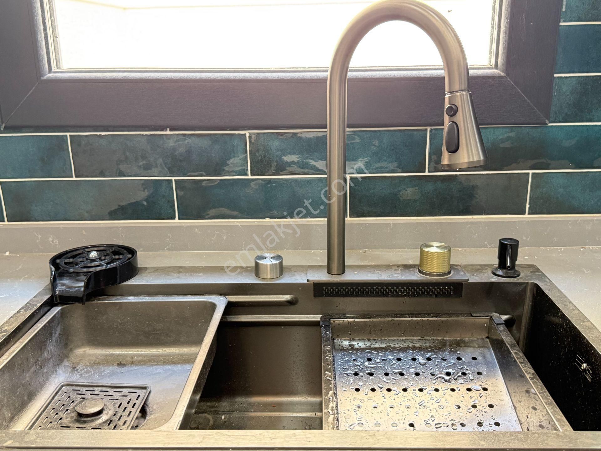 Modern Ve Şık Yapısıyla Havuzlu Doğayla İç İçe Satılık 4+1 Villa - Görsel 13