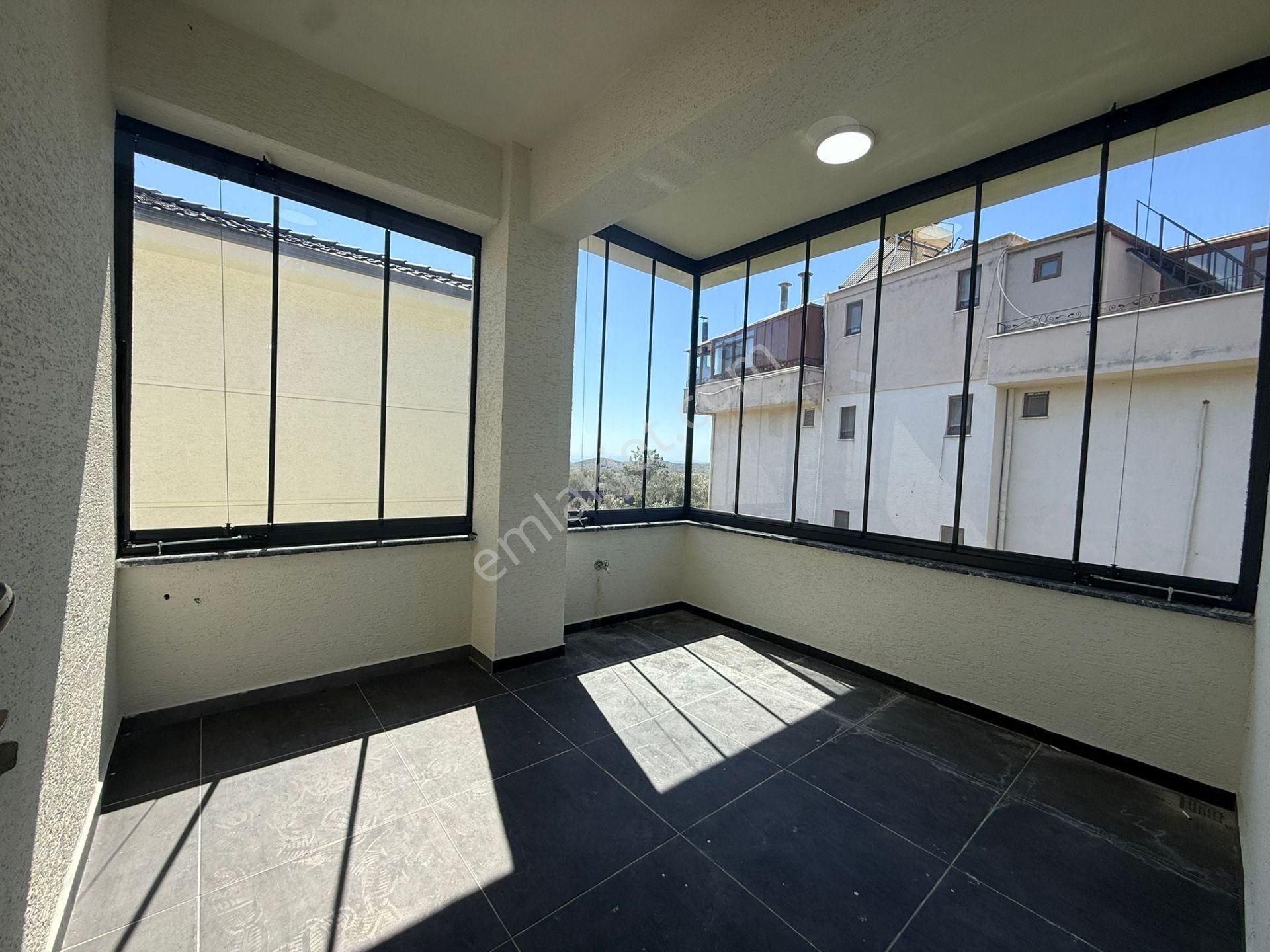 Modern Ve Şık Yapısıyla Havuzlu Doğayla İç İçe Satılık 4+1 Villa - Görsel 29