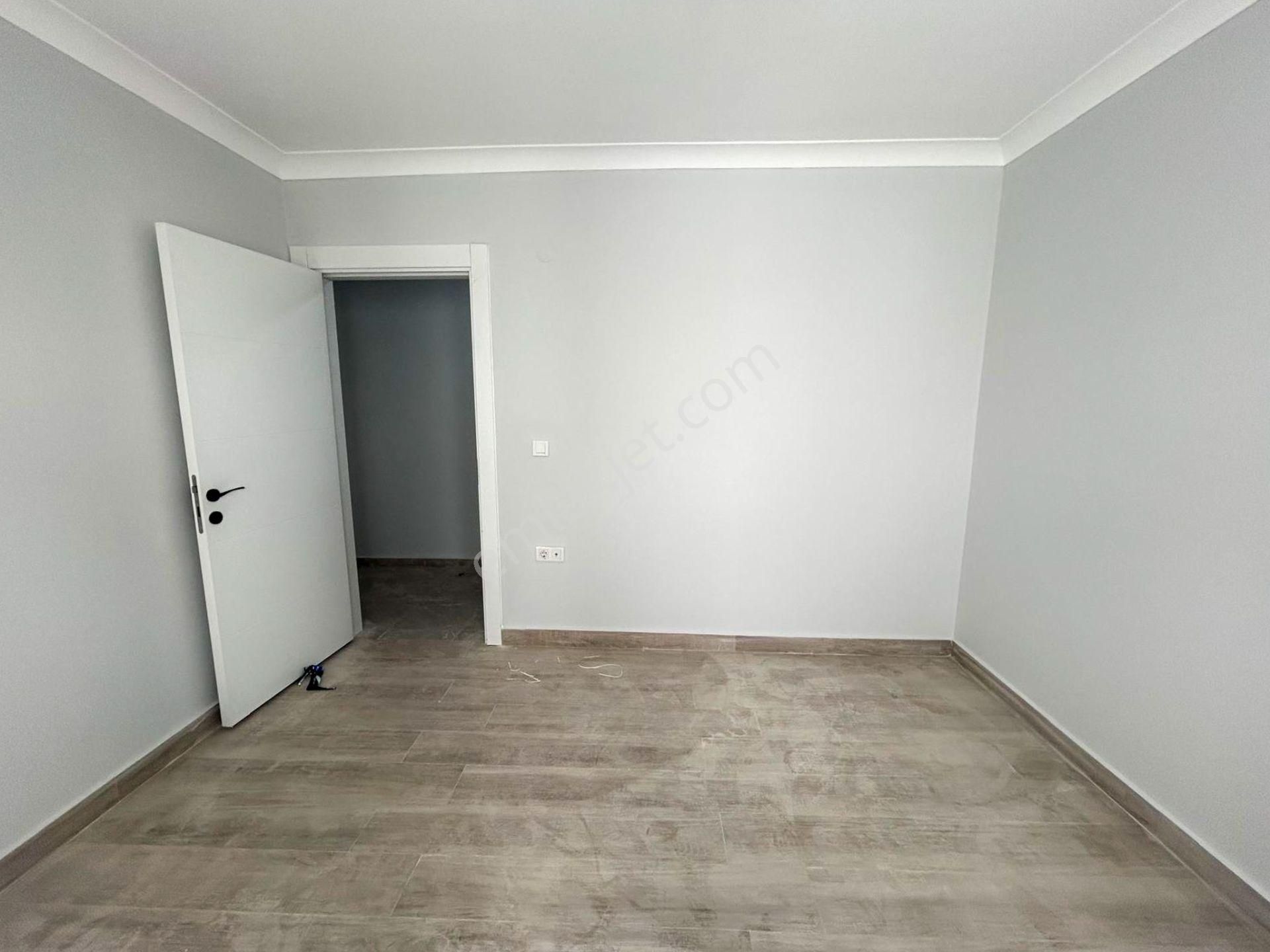 No:10 Gayrimenkul’den Altınova Merkezde, Cadde Üstü 2+1 Daire – 90 M² - Görsel 15