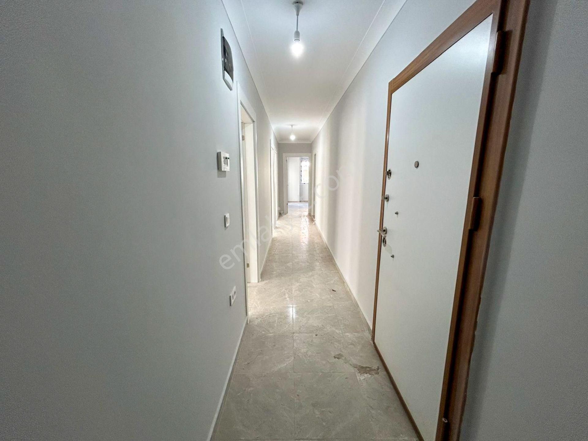 No:10 Gayrimenkul’den Altınova Merkezde, Cadde Üstü 2+1 Daire – 90 M² - Görsel 20