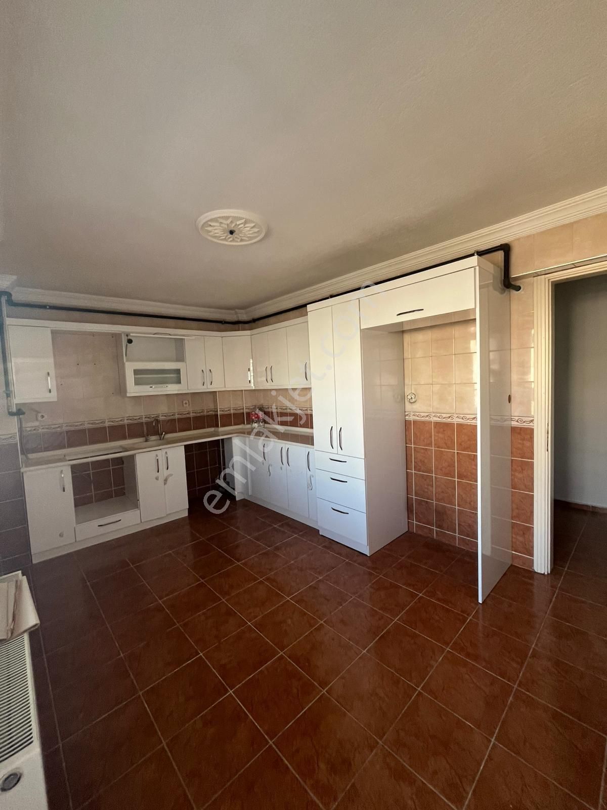 Ayrancılar Staremlaktan Izmıraydın Yolunda Kiralık 3+1 155m Arakat Daire - Görsel 3