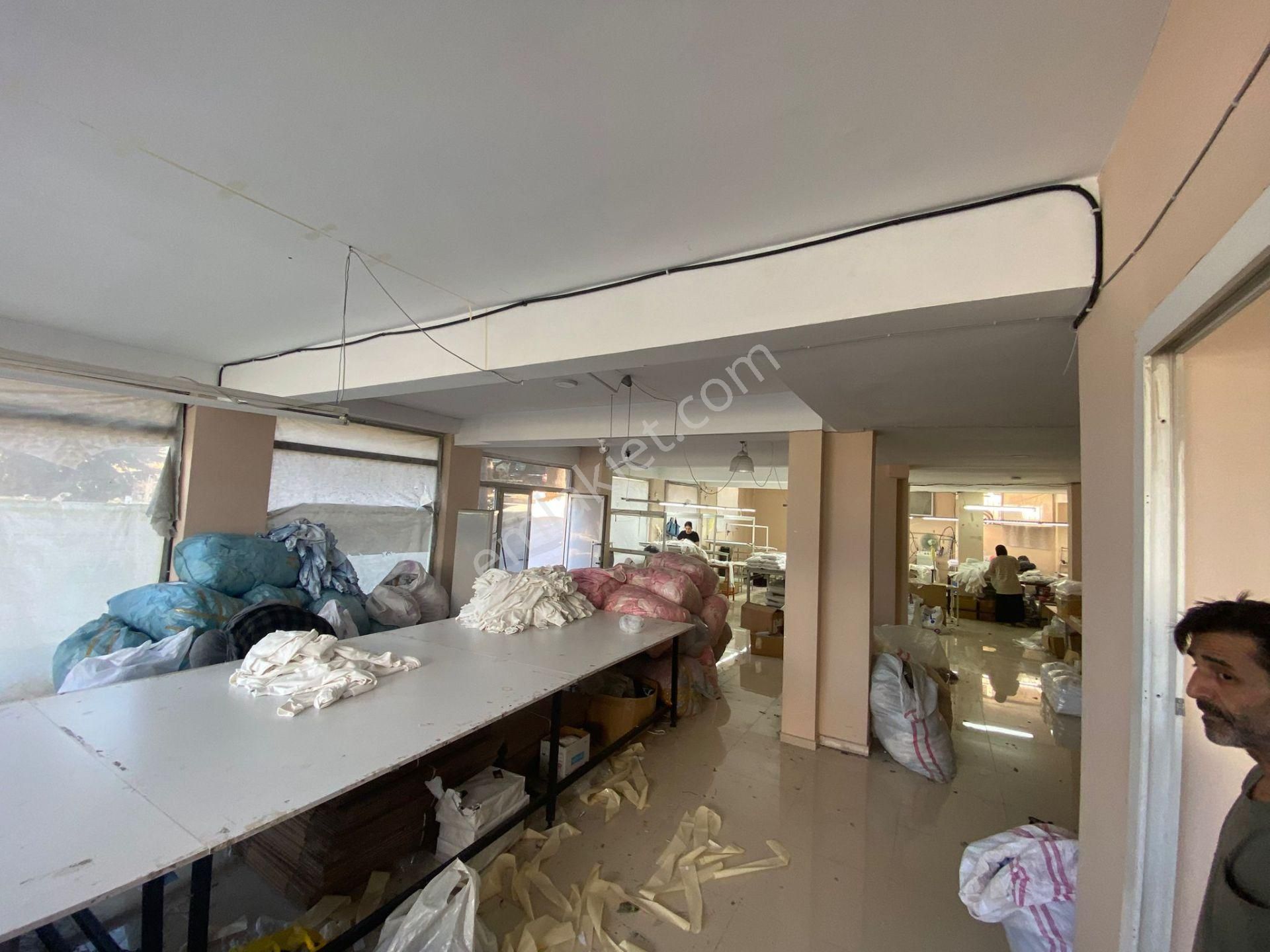 Acill Konak Ulubatlı Mah.de Ana Yol Yakını 320m2 Batarlı 3 Bölmeli Hazır Kiracılı Satılık Dükkan - Görsel 5