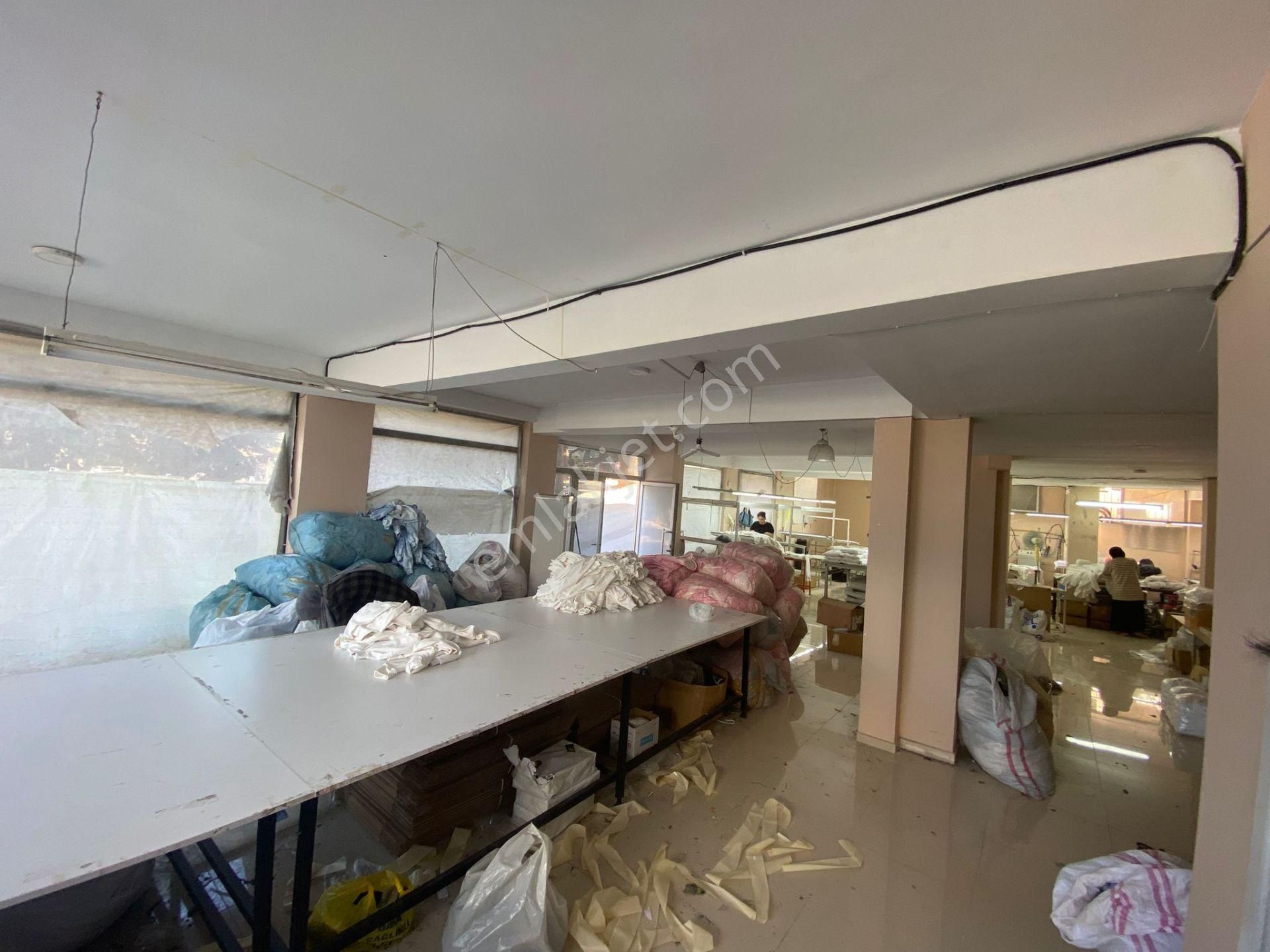 Acill Konak Ulubatlı Mah.de Ana Yol Yakını 320m2 Batarlı 3 Bölmeli Hazır Kiracılı Satılık Dükkan - Görsel 4