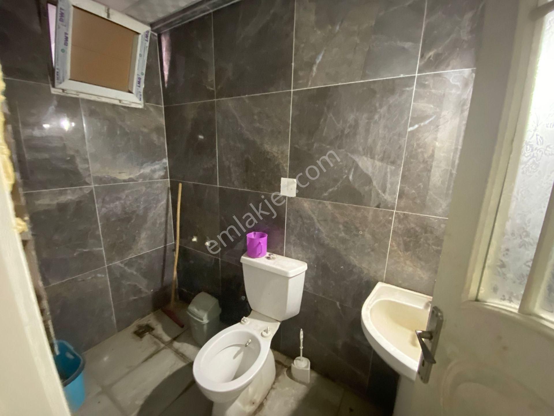 Acill Konak Ulubatlı Mah.de Ana Yol Yakını 320m2 Batarlı 3 Bölmeli Hazır Kiracılı Satılık Dükkan - Görsel 13