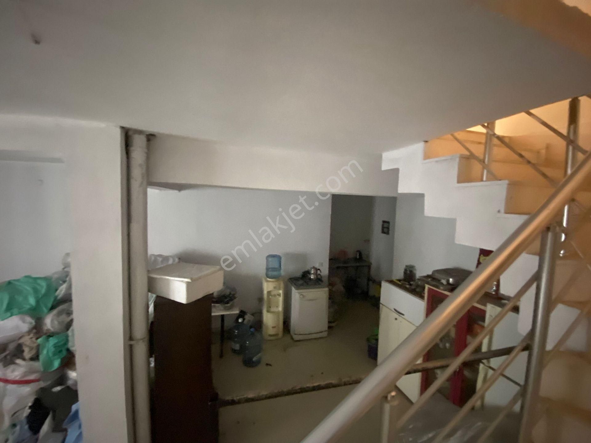 Acill Konak Ulubatlı Mah.de Ana Yol Yakını 320m2 Batarlı 3 Bölmeli Hazır Kiracılı Satılık Dükkan - Görsel 12