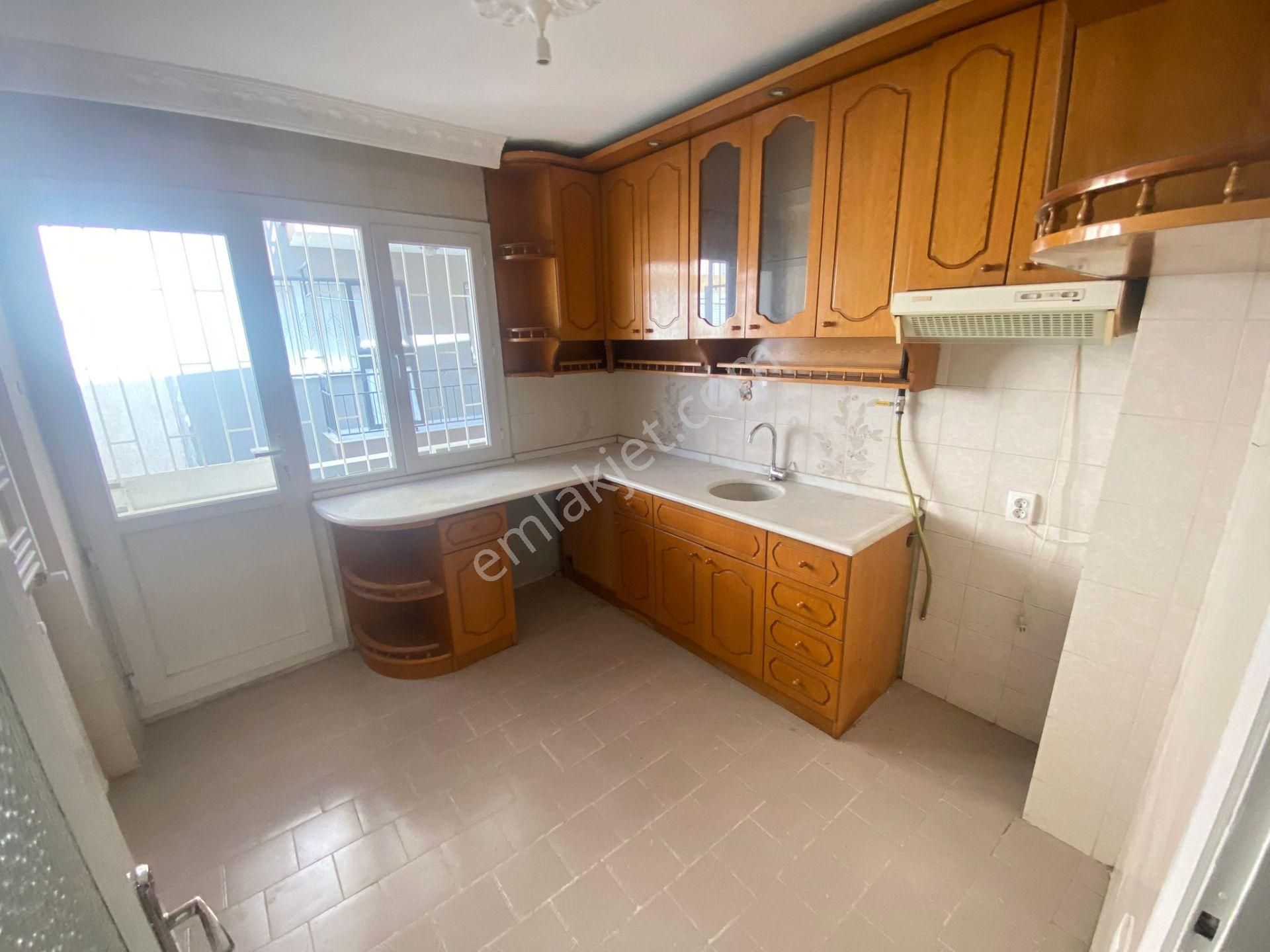 Buca Efeler Mah.de Şirinyer Merkez Yakını 3+1 125m2 Dgazlı Ayrı Mutfak Arakat Kiralık Daire - Görsel 13
