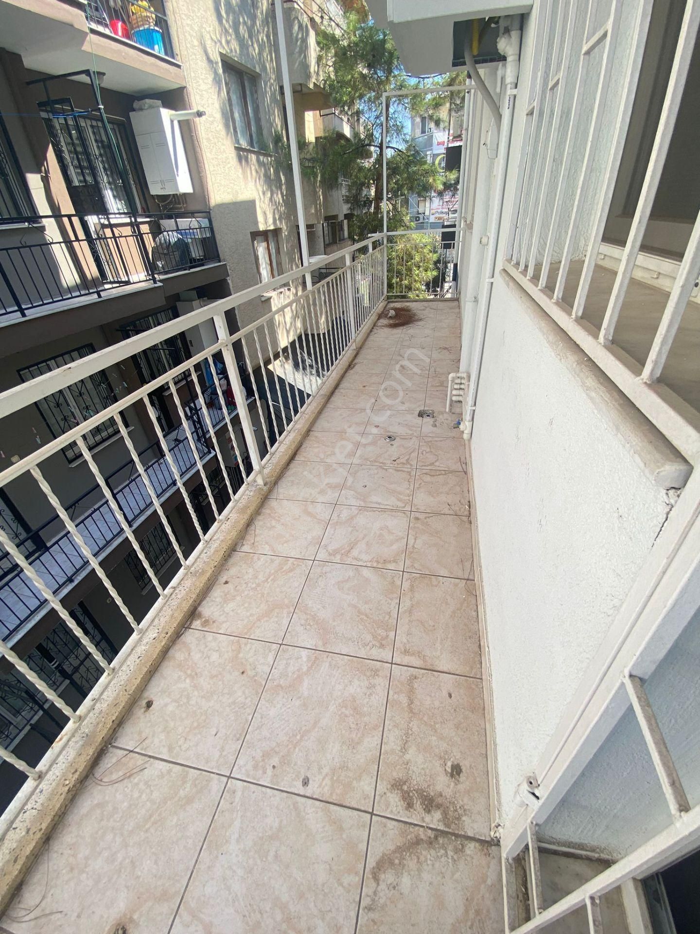Buca Efeler Mah.de Şirinyer Merkez Yakını 3+1 125m2 Dgazlı Ayrı Mutfak Arakat Kiralık Daire - Görsel 23