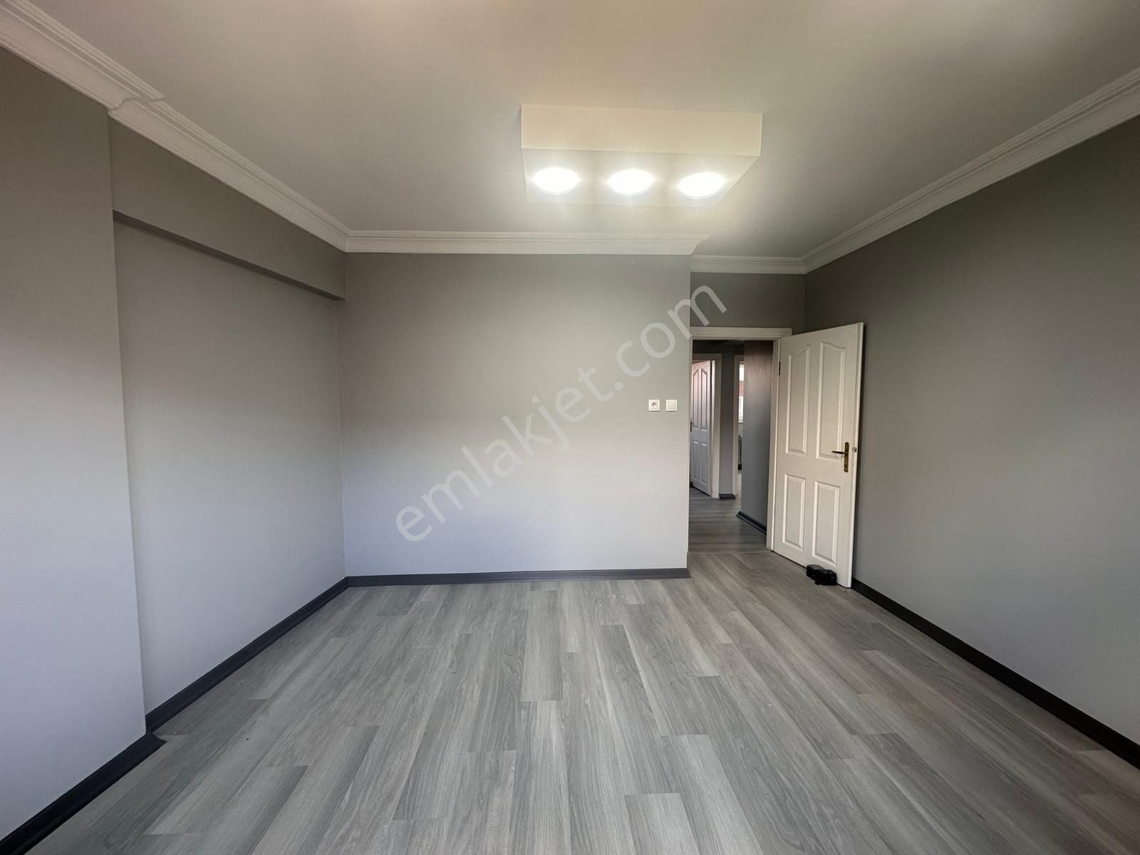 Üçkardeşler Emlakta Satılık Daire Bağcılarda - Görsel 10