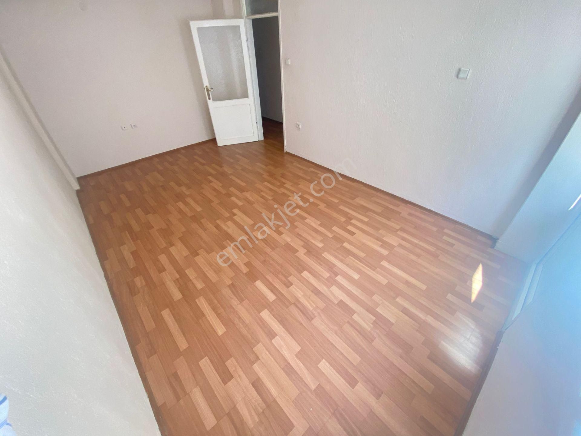 Buca Efeler Mah.de Şirinyer Merkez Yakını 2+1 95m2 Ayrı Mutfak Havadar Kiralık Daire - Görsel 9