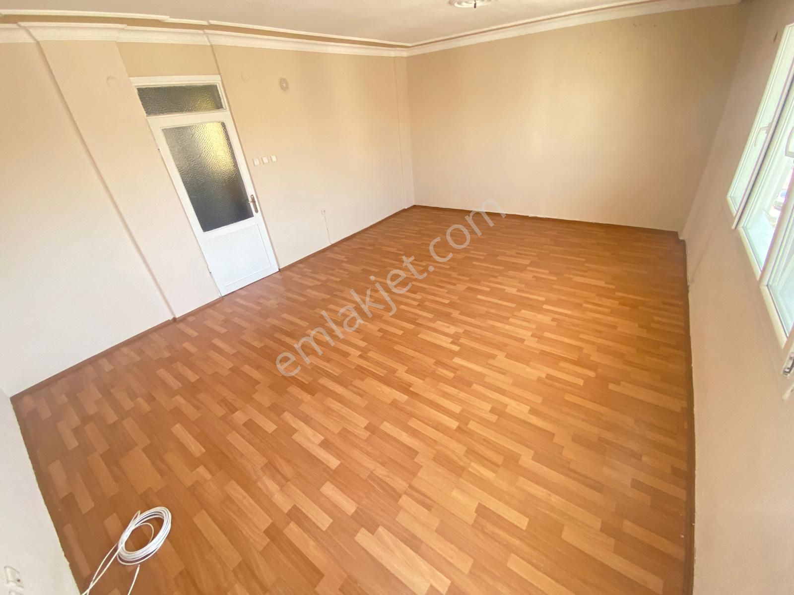 Buca Efeler Mah.de Şirinyer Merkez Yakını 2+1 95m2 Ayrı Mutfak Havadar Kiralık Daire - Görsel 4