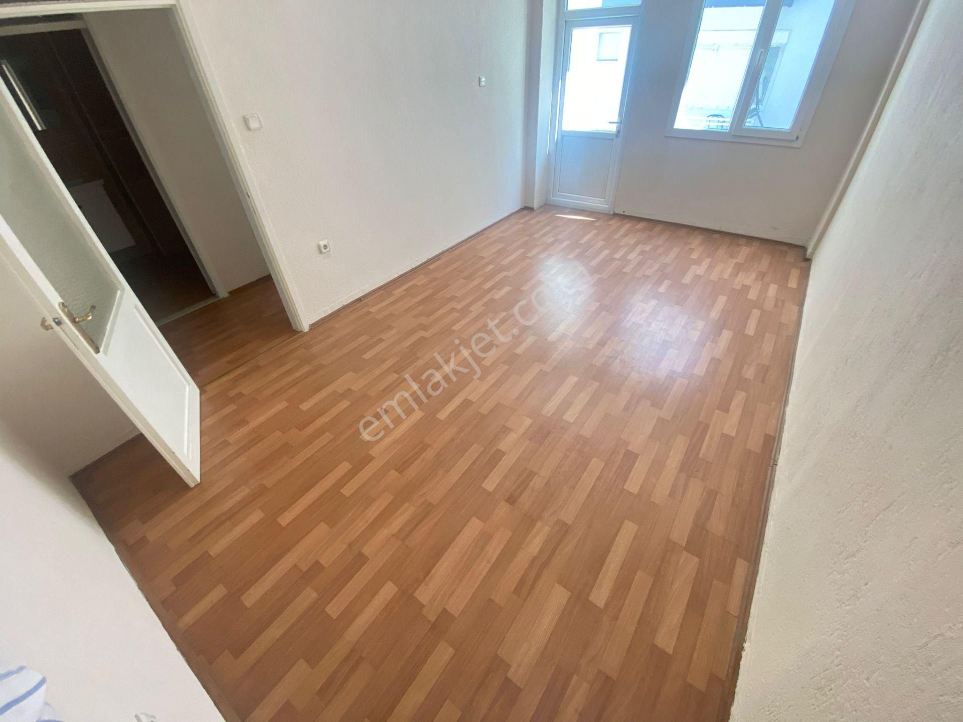 Buca Efeler Mah.de Şirinyer Merkez Yakını 2+1 95m2 Ayrı Mutfak Havadar Kiralık Daire - Görsel 6