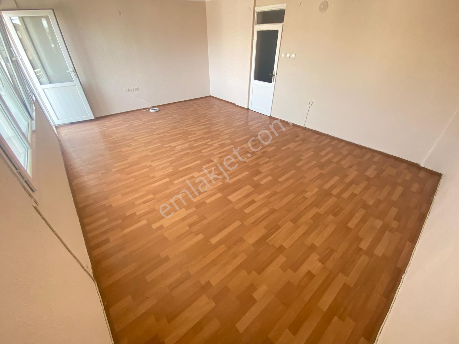 Buca Efeler Mah.de Şirinyer Merkez Yakını 2+1 95m2 Ayrı Mutfak Havadar Kiralık Daire - Görsel 5