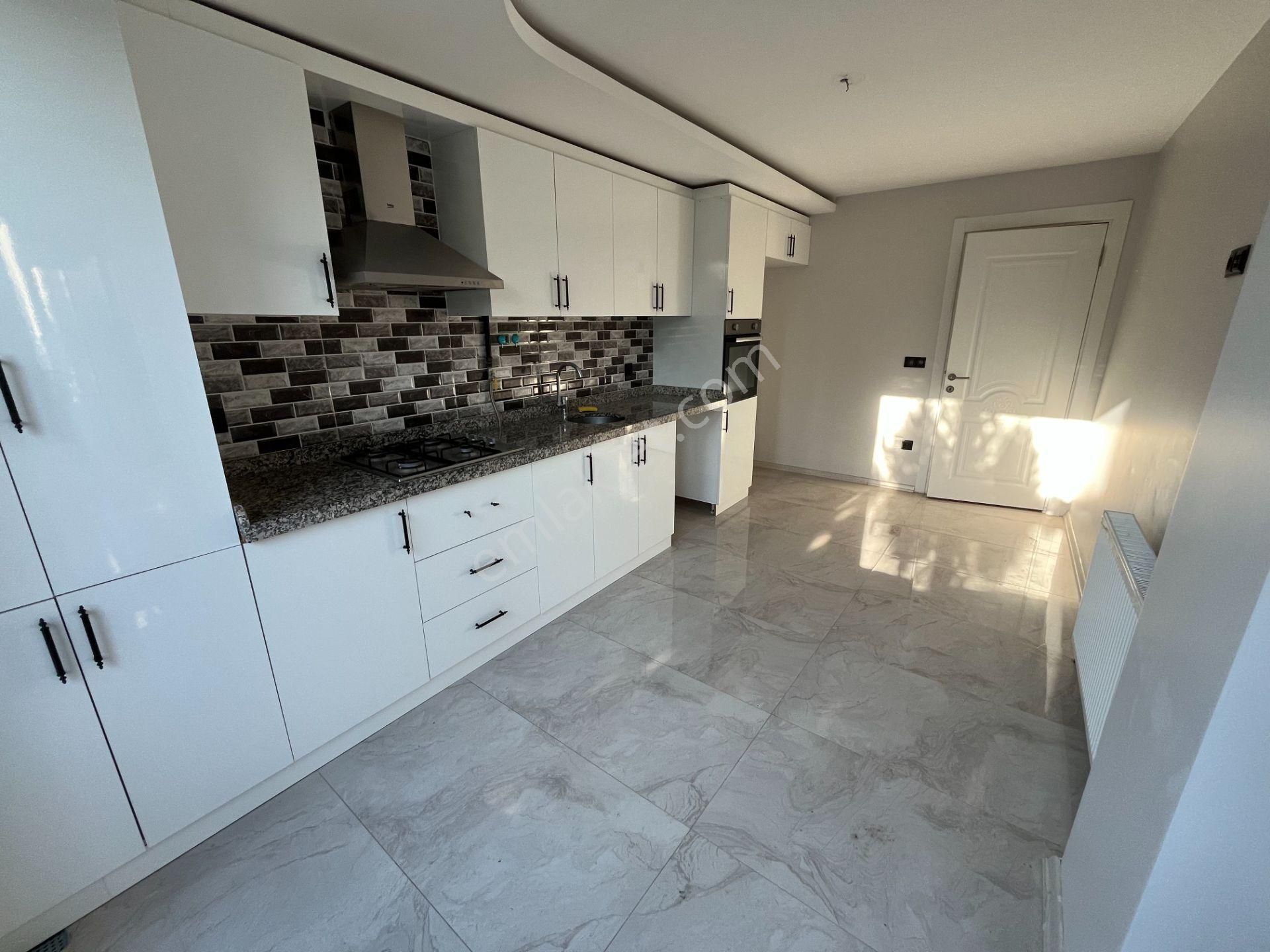 Büyükçekmece Cumhuriyet Mah Güvenlikli Sitede Ultra Lüks 3+1 Satılık Daire - Görsel 3