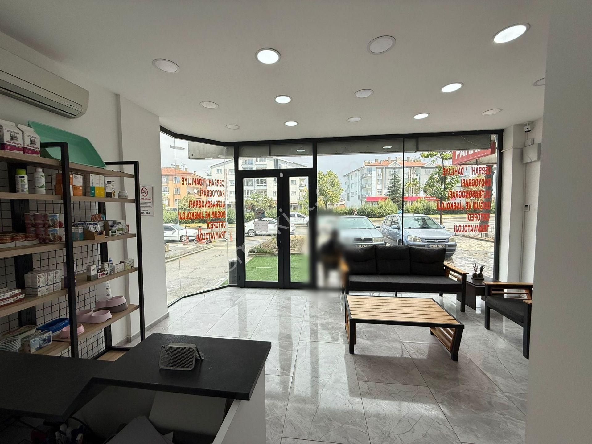 Natoyolu Cadde Üzerinde 130 M2 Full Yapılı Dükkan..! - Görsel 4