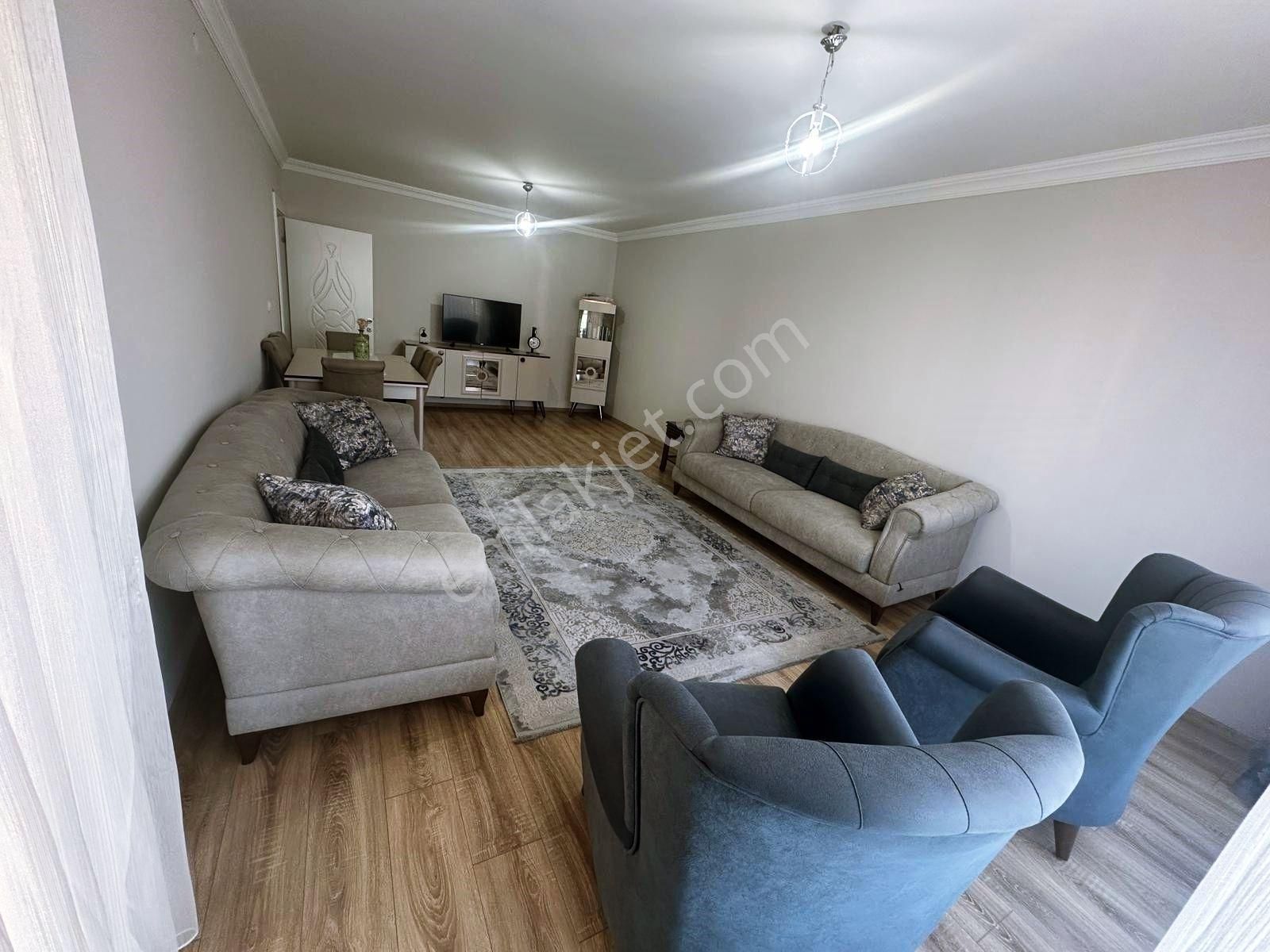 Relax'tan Bulvar Paraleli Çift Bloklu Sitede 4+1 Yerden Isıtmalı - Görsel 3