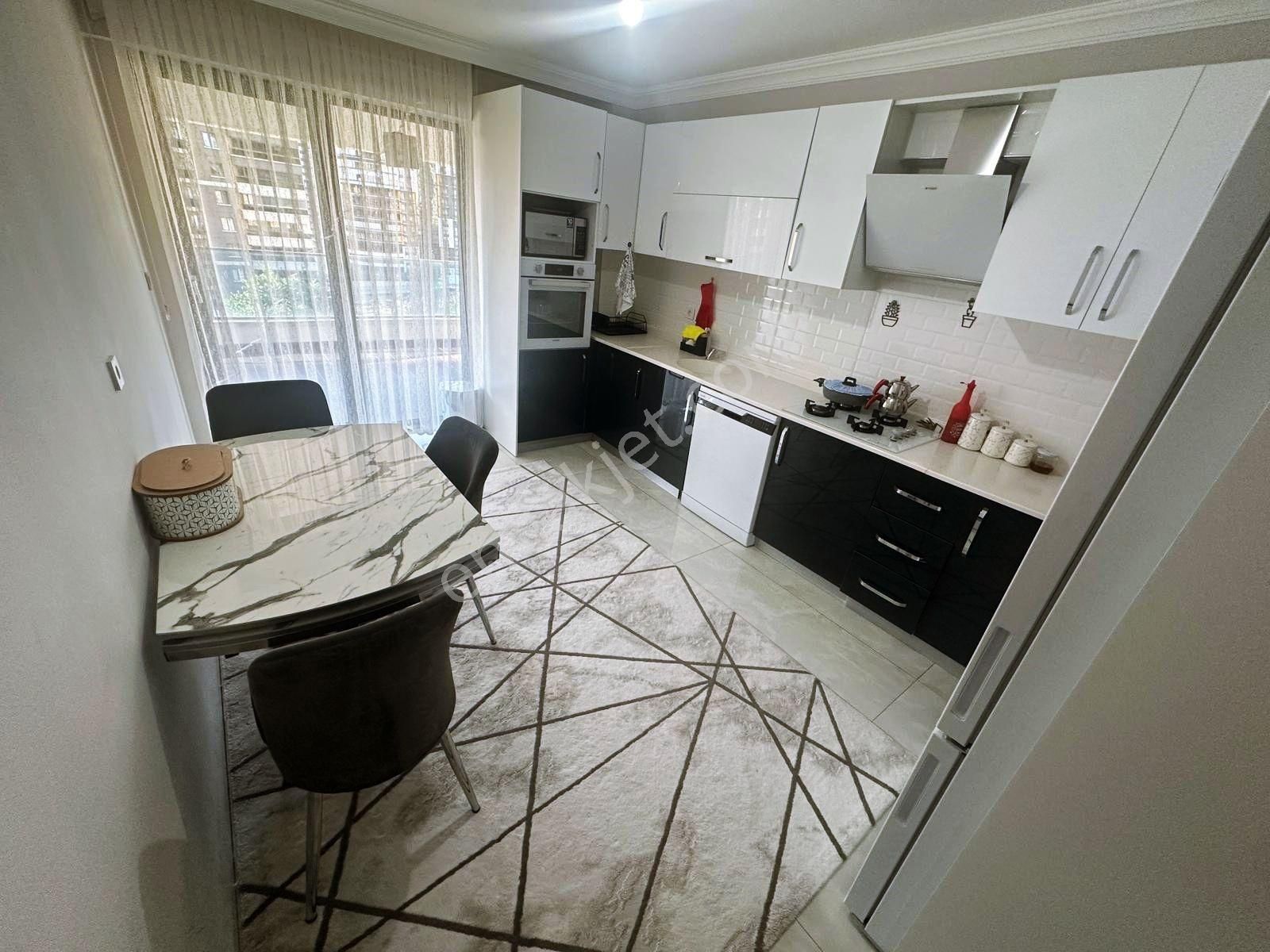 Relax'tan Bulvar Paraleli Çift Bloklu Sitede 4+1 Yerden Isıtmalı - Görsel 9