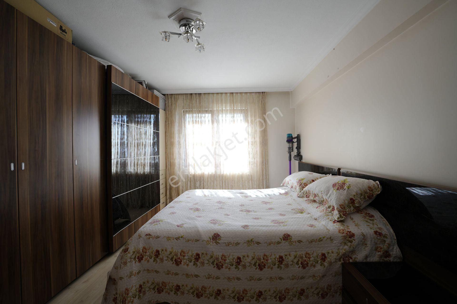 C21 Cius; Akkanlar Sitesi'nde Deniz Manzaralı 3+1 Ara Kat Daire - Görsel 15
