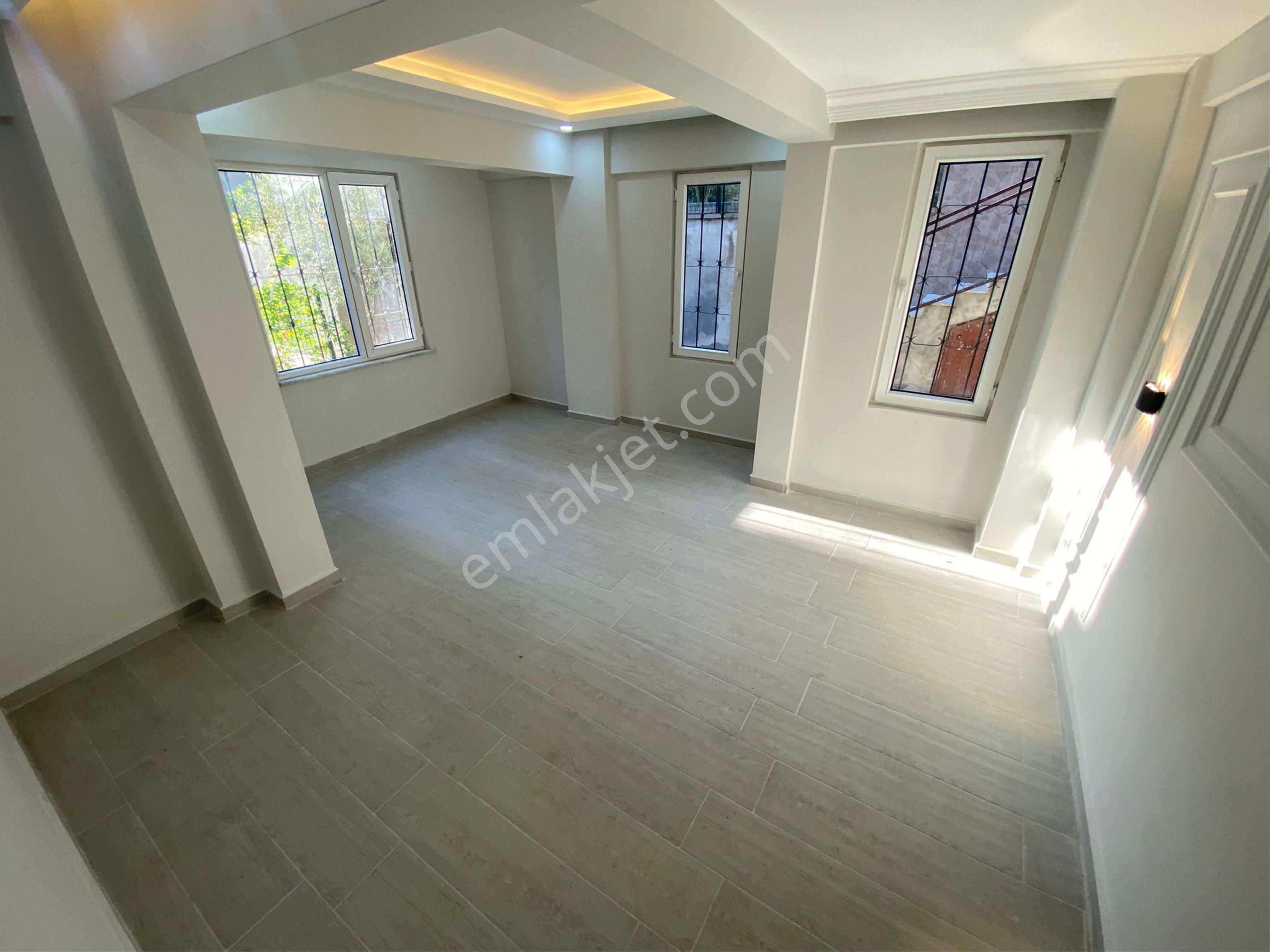 Güçlü Kardeşler Altınoluk Merkezde 2+1 Ayrı Mutfak İçi Sıfır Bahçeli Daire - Görsel 18