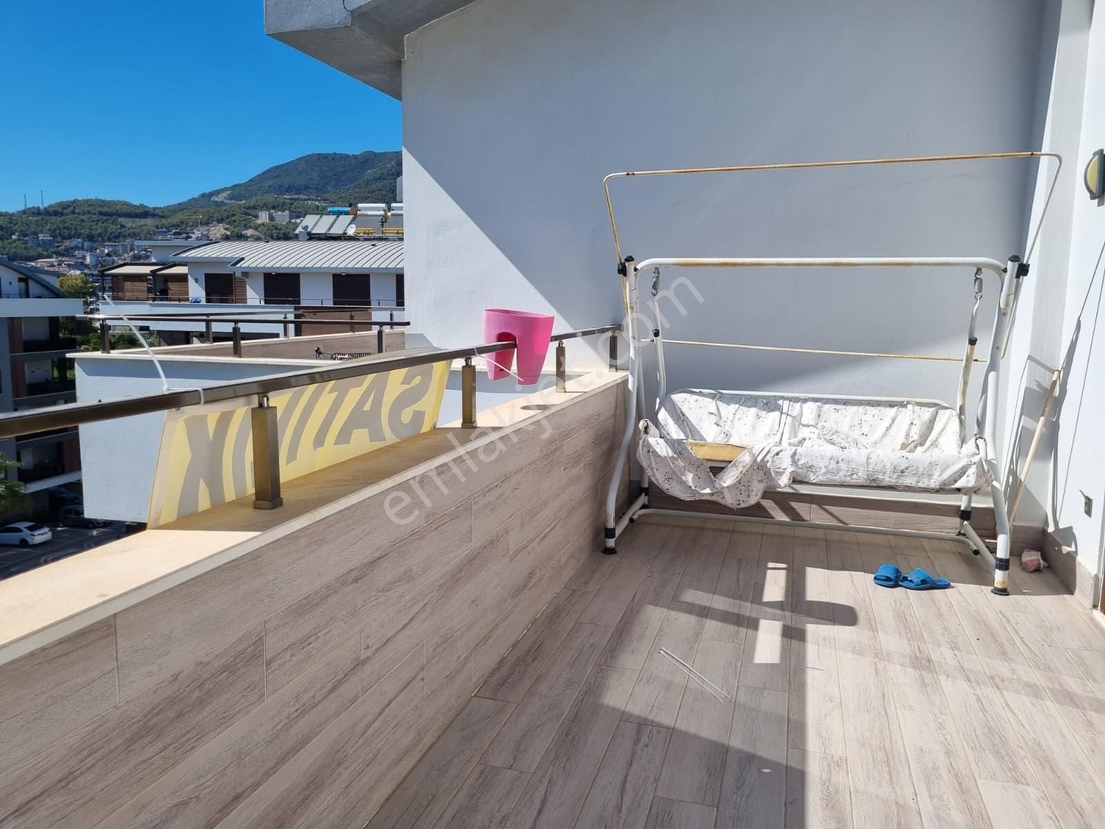 Çarşamba Mevkiinde Vatandaşlığa Uygun Satılık 5+1 Dubleks Daire - Görsel 27