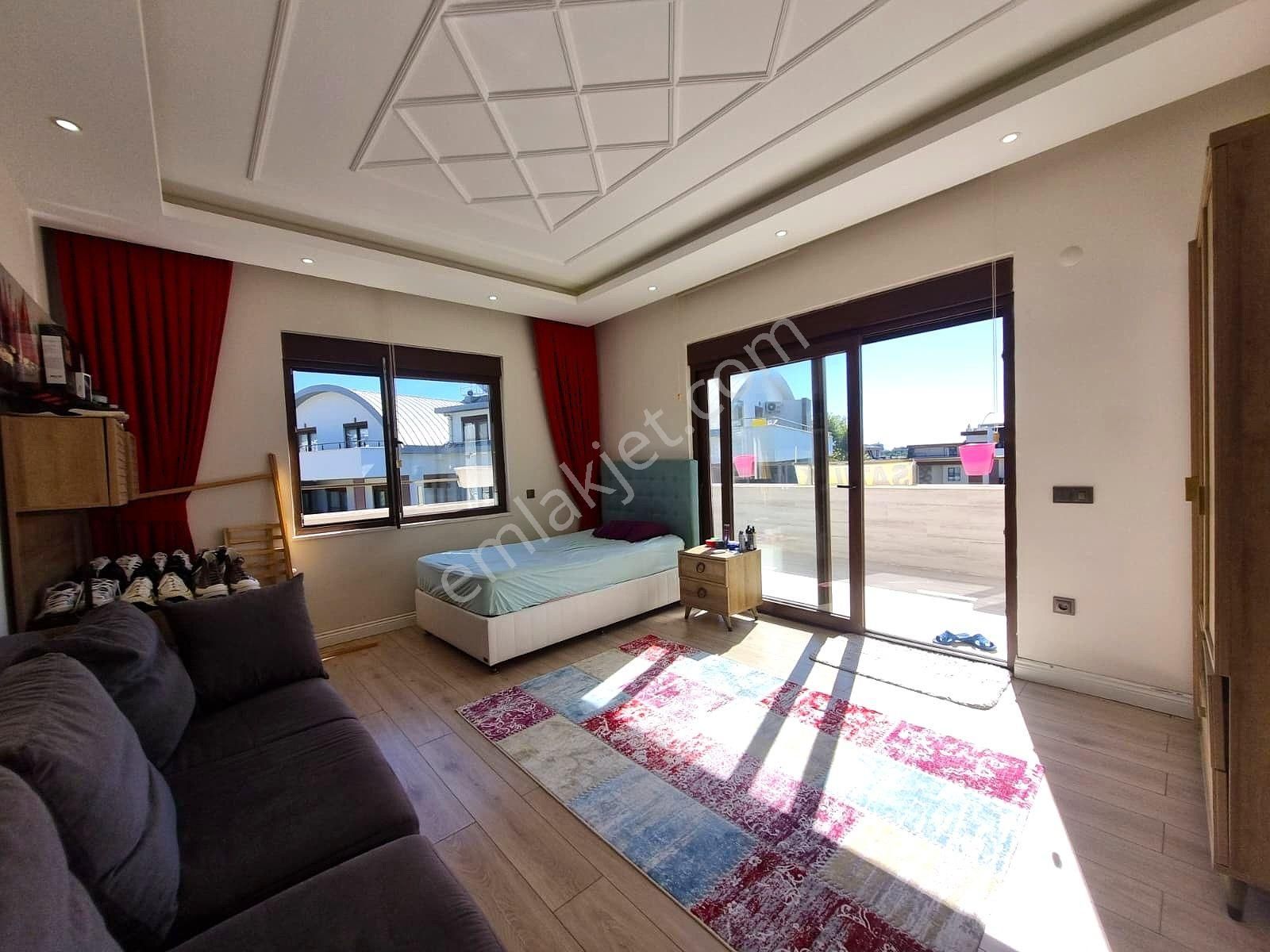 Çarşamba Mevkiinde Vatandaşlığa Uygun Satılık 5+1 Dubleks Daire - Görsel 3