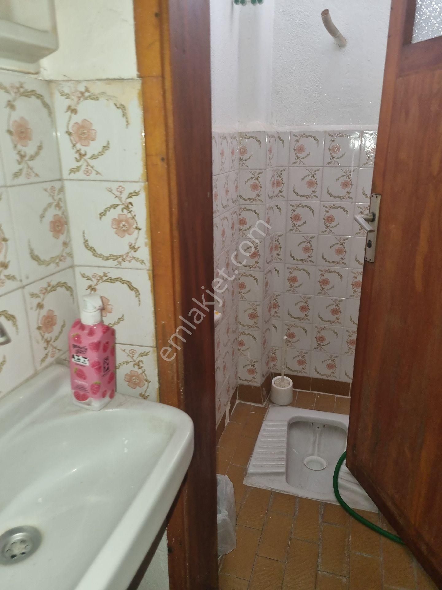 Fatih Mahallesi Ova Caddesine Yakın2 Katlı Ev Satılık - Görsel 8