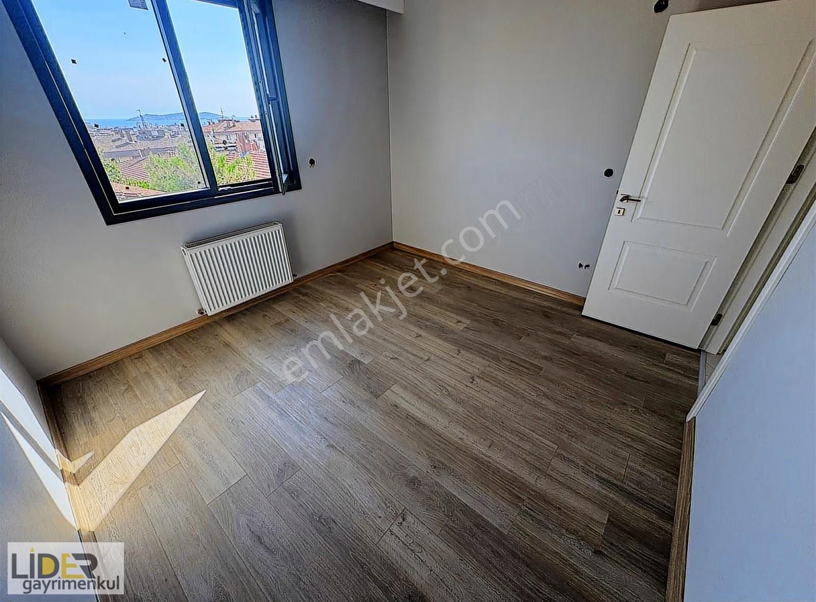 Lider'den Küçükyalıda Leb-i Derya Deniz Manzaralı 3+1 Dubleks - Görsel 12