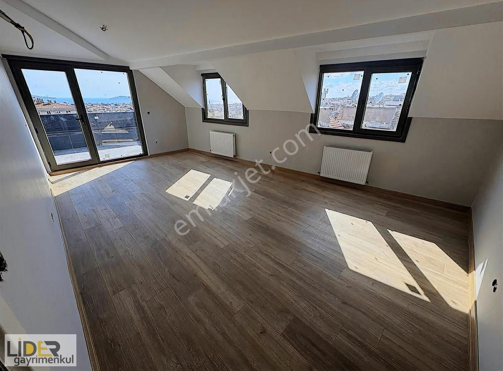 Lider'den Küçükyalıda Leb-i Derya Deniz Manzaralı 3+1 Dubleks - Görsel 16