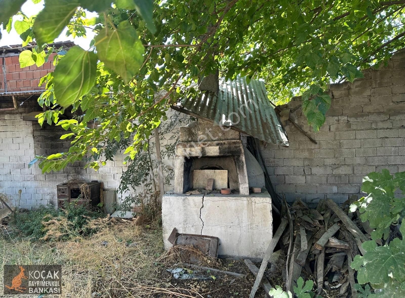 İznik Merkezde 1812m2 Arsalı Müstakil Bahçeli 2 Katlı Satılık Ev - Görsel 16