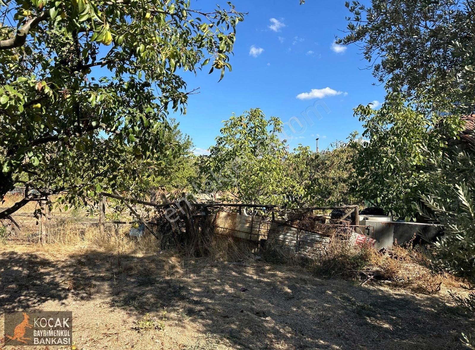 İznik Merkezde 1812m2 Arsalı Müstakil Bahçeli 2 Katlı Satılık Ev - Görsel 6