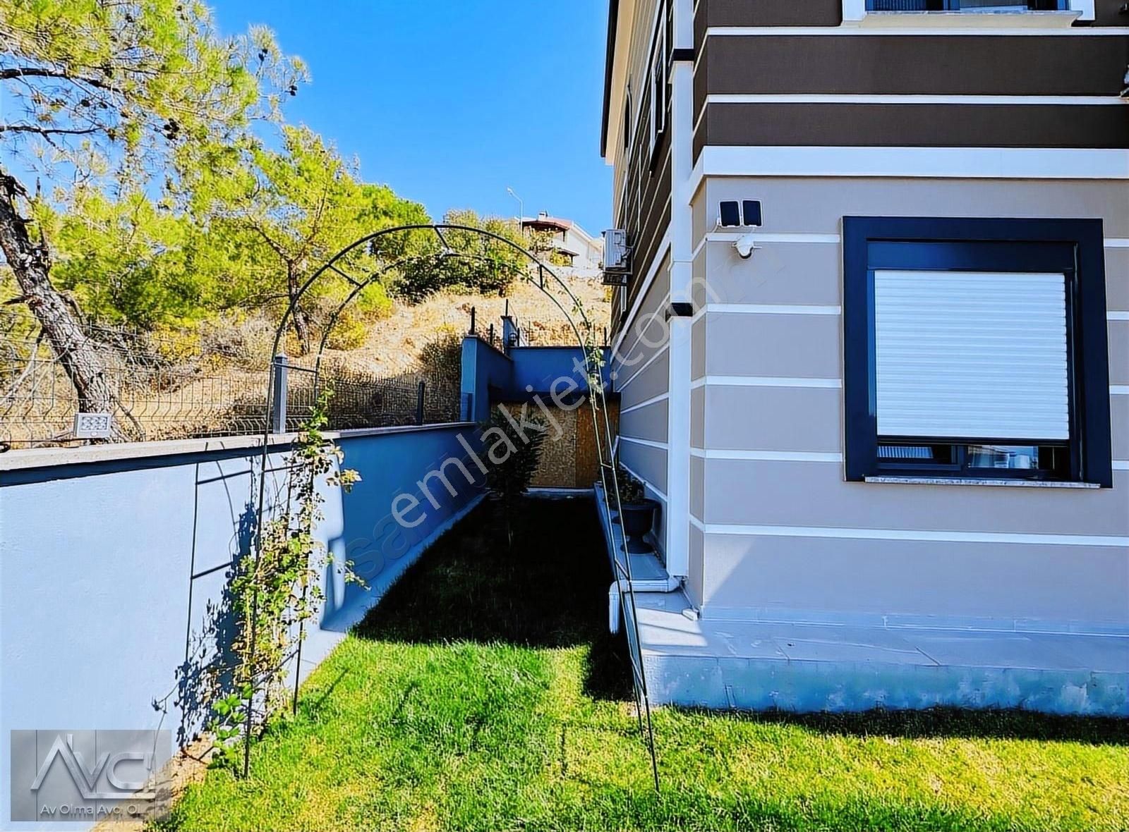 Avcı'dan Altınolukta 4+2 Bahçeli Manzaralı Eşyalı Müstakil Villa - Görsel 10