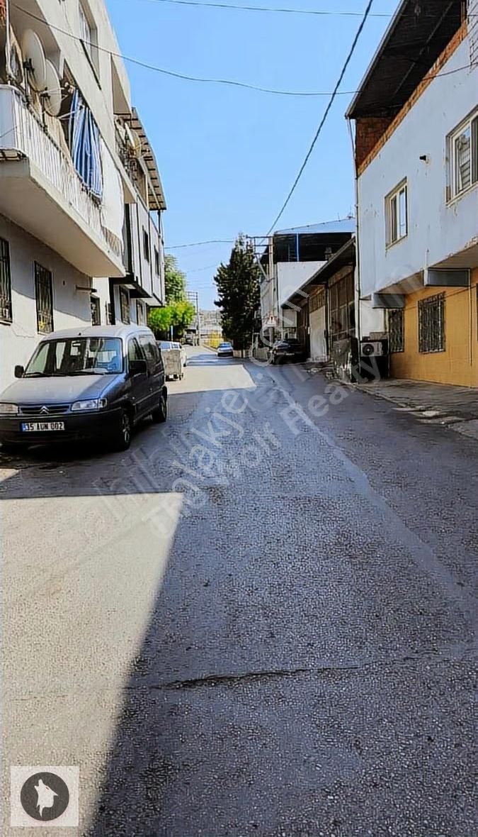 Bayraklı Onur Mahallesinde Satılık Arsa Yatırıma Uygun - Görsel 2