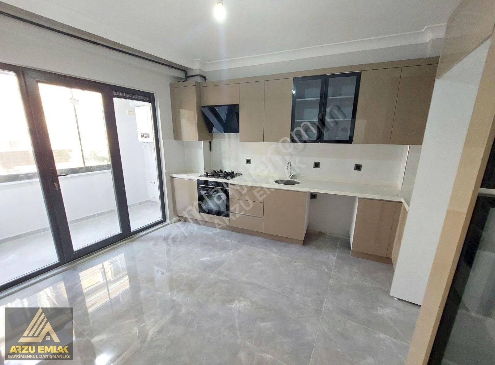 Arzu Emlaktan Gazi Mah. Satılık Sıfır 3+1 Asansörlü Daire - Görsel 16