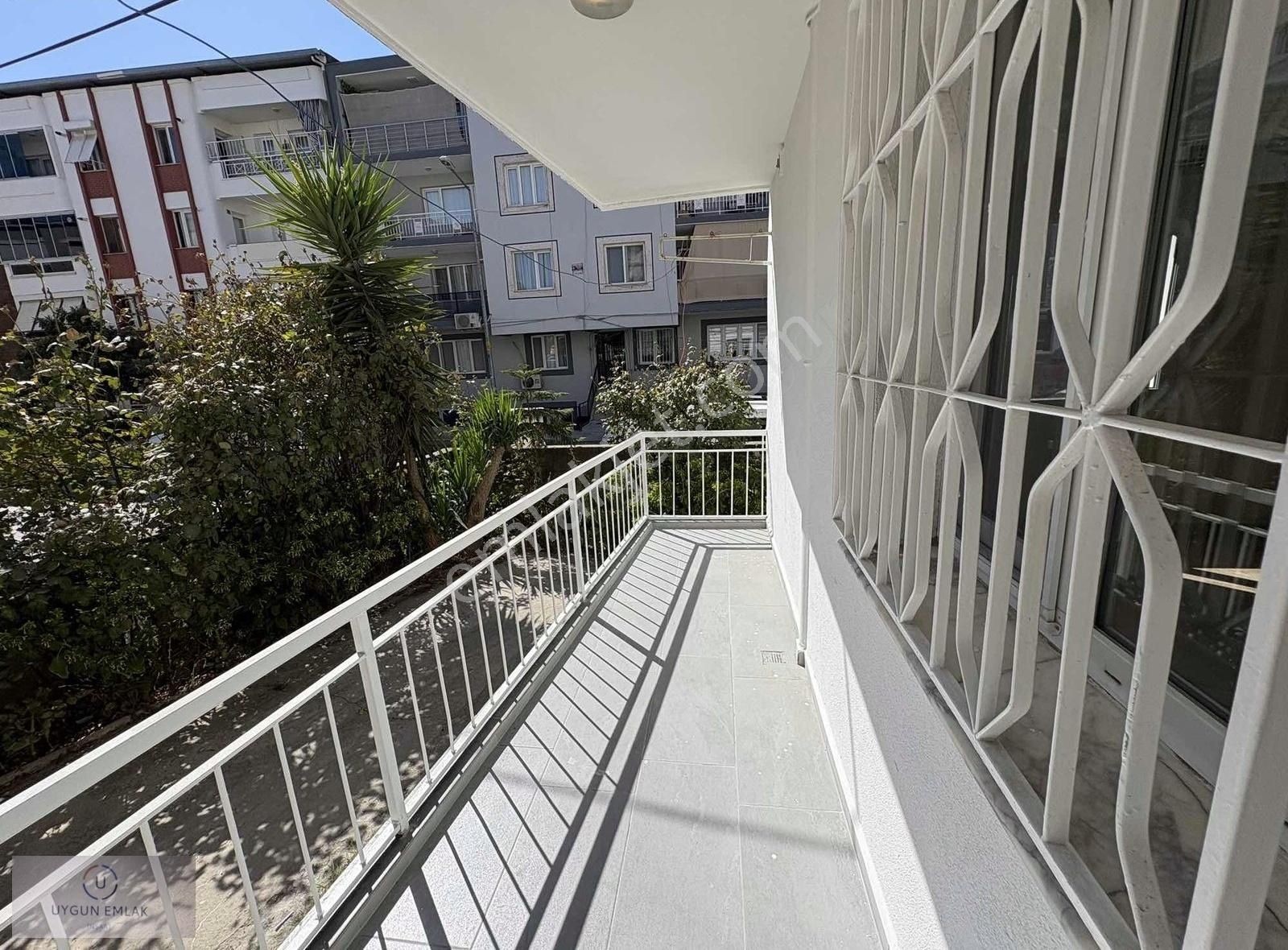 Buca Efeler Mah.de Ensar Cami Yakını 3+1 Masrafsız Satılık Daire - Görsel 2