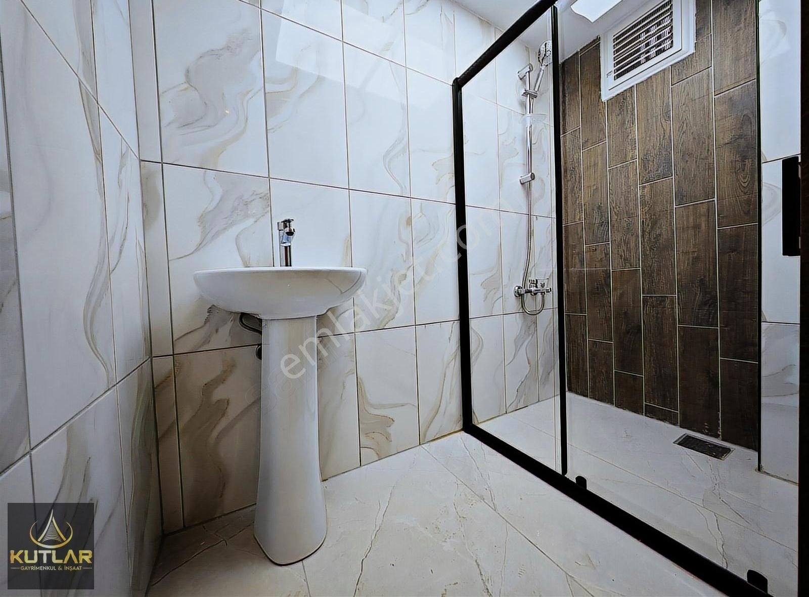 Kutlardan Prestijli Konumda Yatırım Değeri Yüksek*3,5+1*daireler - Görsel 27