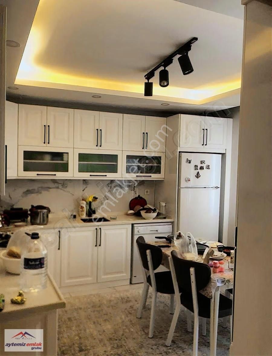 Sındırgı Merkezde Doğalgazlı 3+1 Bahçeli Satılık Ev - Görsel 16