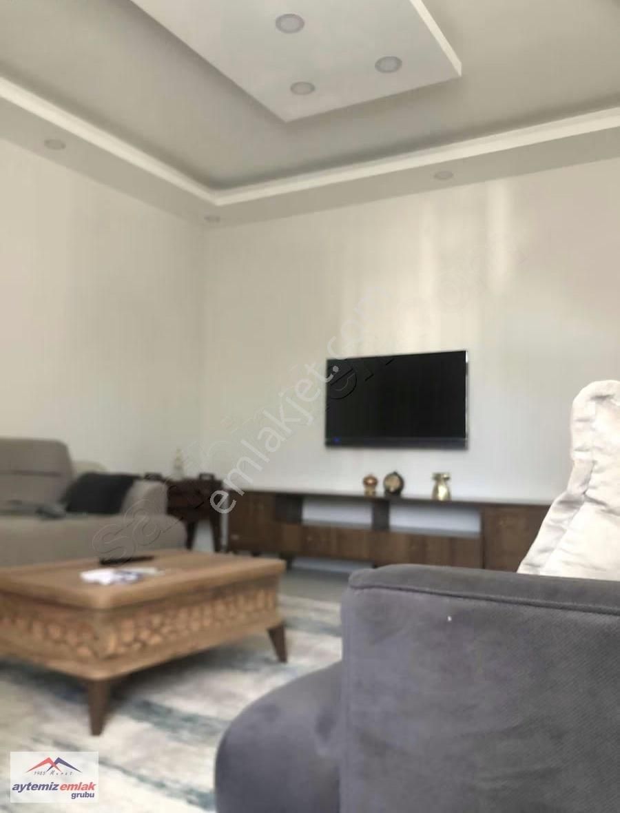 Sındırgı Merkezde Doğalgazlı 3+1 Bahçeli Satılık Ev - Görsel 23