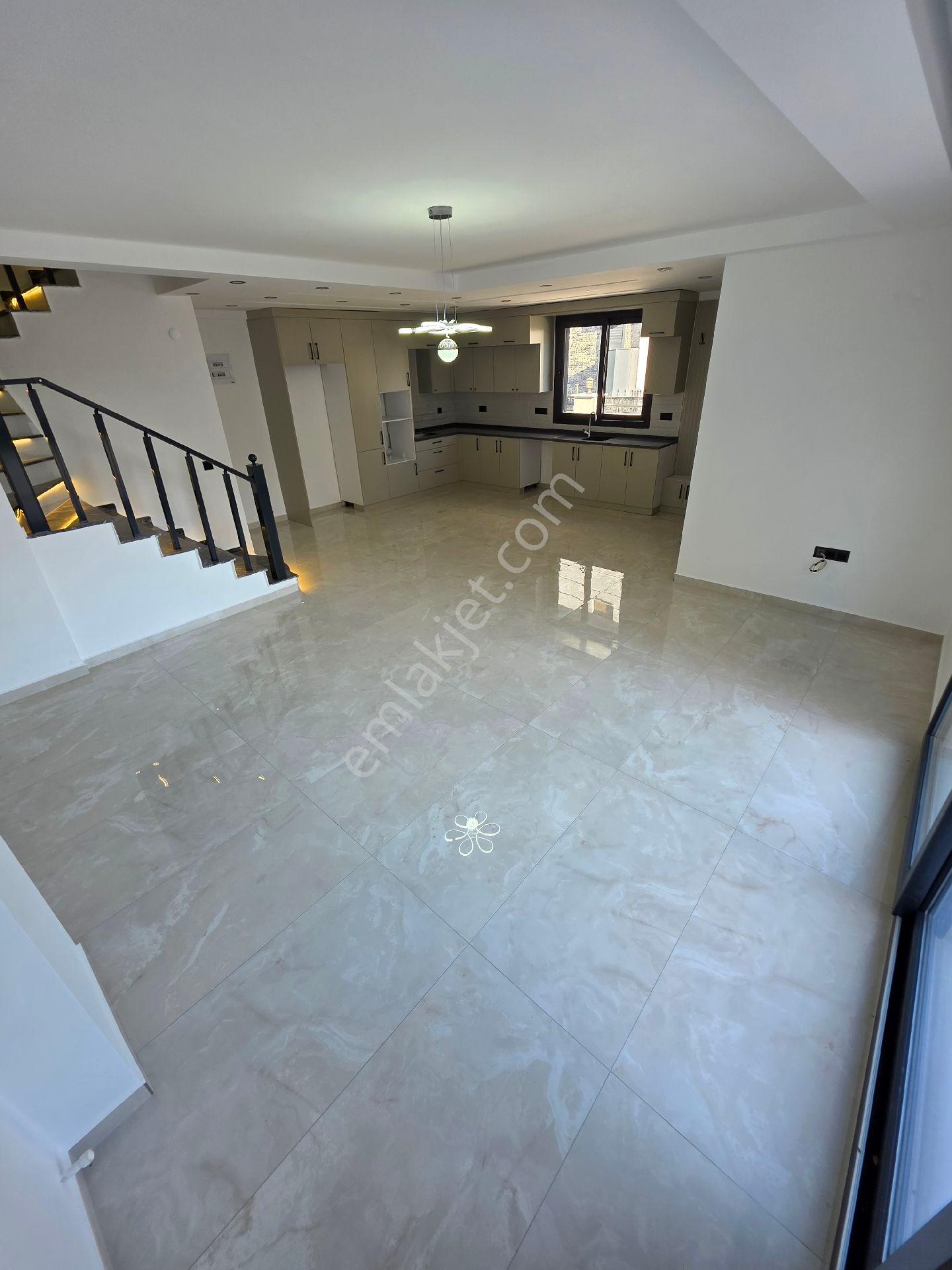 🏡💥didim Efeler Mahallesinde Satılık Tripleks Villa 🏡💥 - Görsel 3