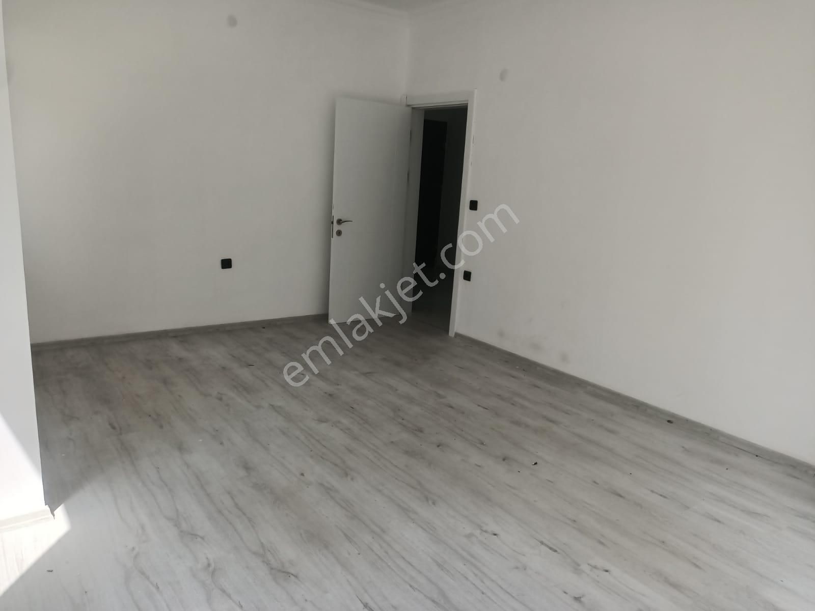 Akdeniz Emlakta Satılık 3+1 Daire - Görsel 12