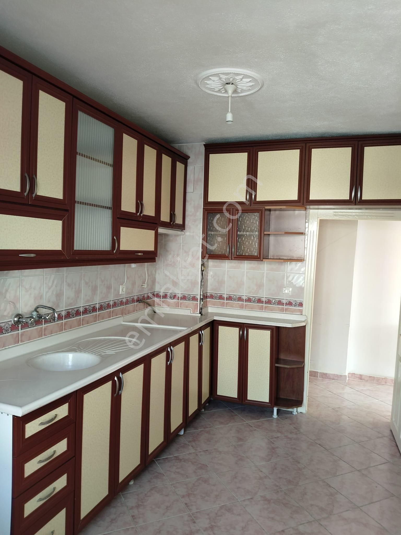 Mç Emlak'tan Selçuklu Mah'sınde 3+1 Satılık Daire