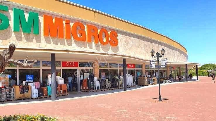 Kuşadasında Avm'lere Yakın Havuzlu Sitede Otoparklı-bahçeli Sıfır Villa - Görsel 33