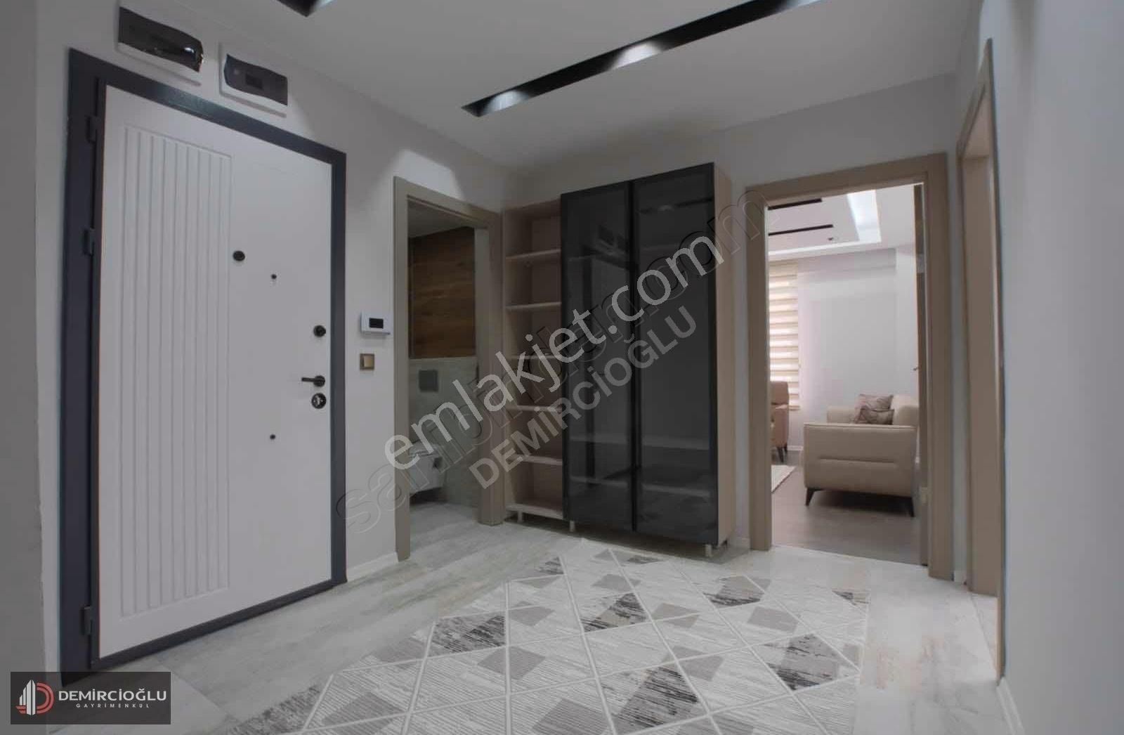 Atatürk Bulv/2,5+1/full Eşyalı/tramvaya Komşu/lüx Kiralık Daire