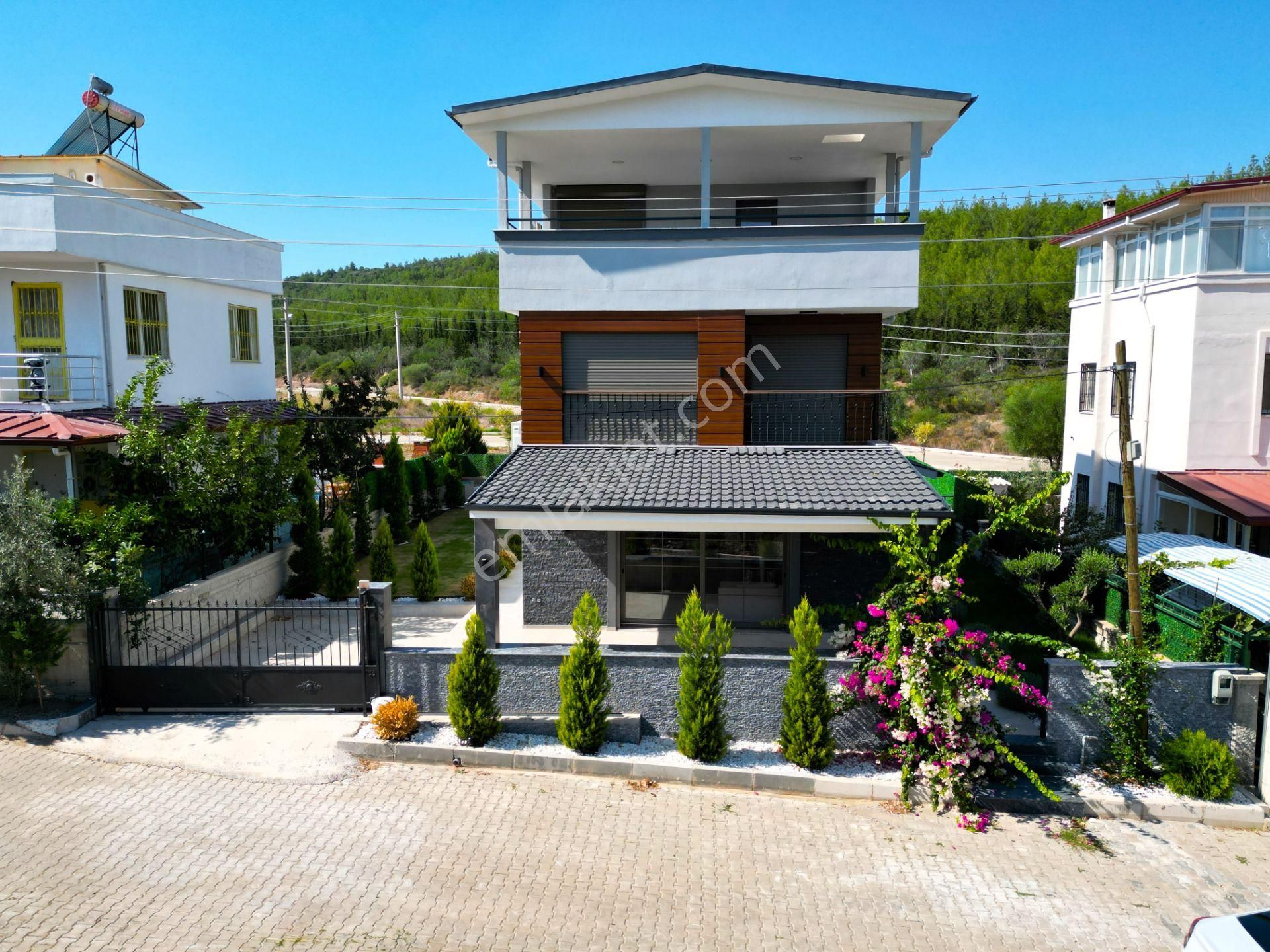 İzmir Seferihisar Doğanbey De Satılık Müstakil Havuzlu Yazlık 4+1 - Görsel 2