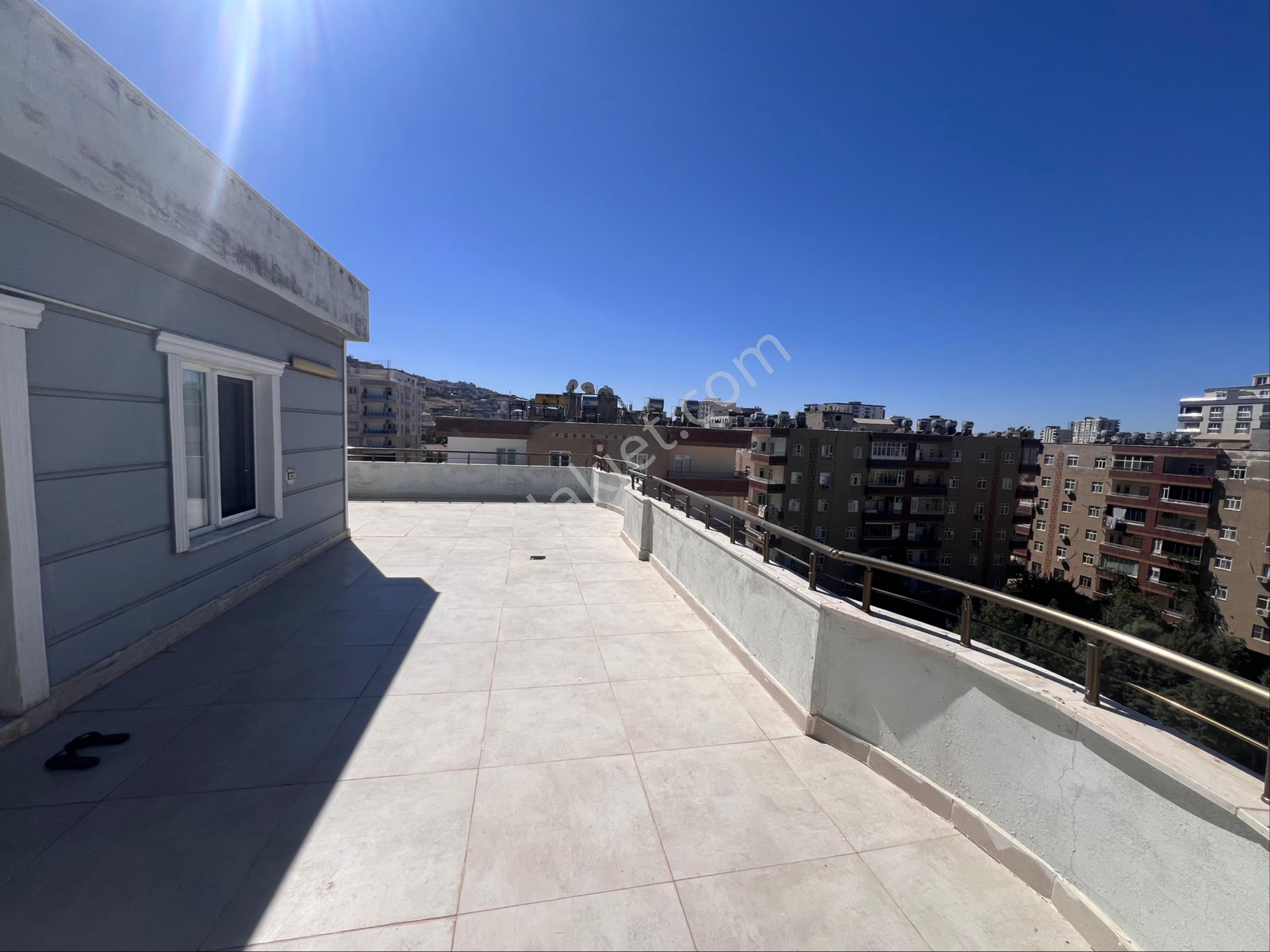 Murat Emlaktan Ultra Lüks Siteli 5+1 Dubleksimiz Satılıktır - Görsel 32