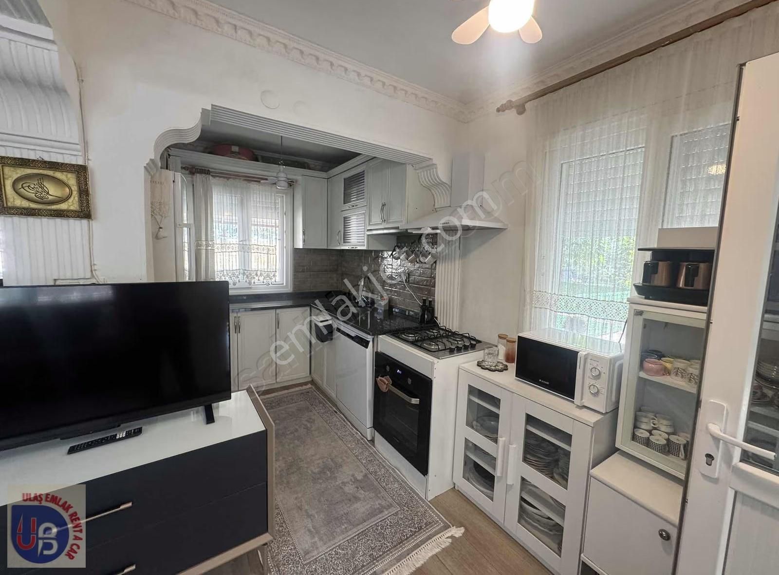 Didim Akbük'te Merkezi Konum 4+1 Eşyalı Villa - Görsel 13