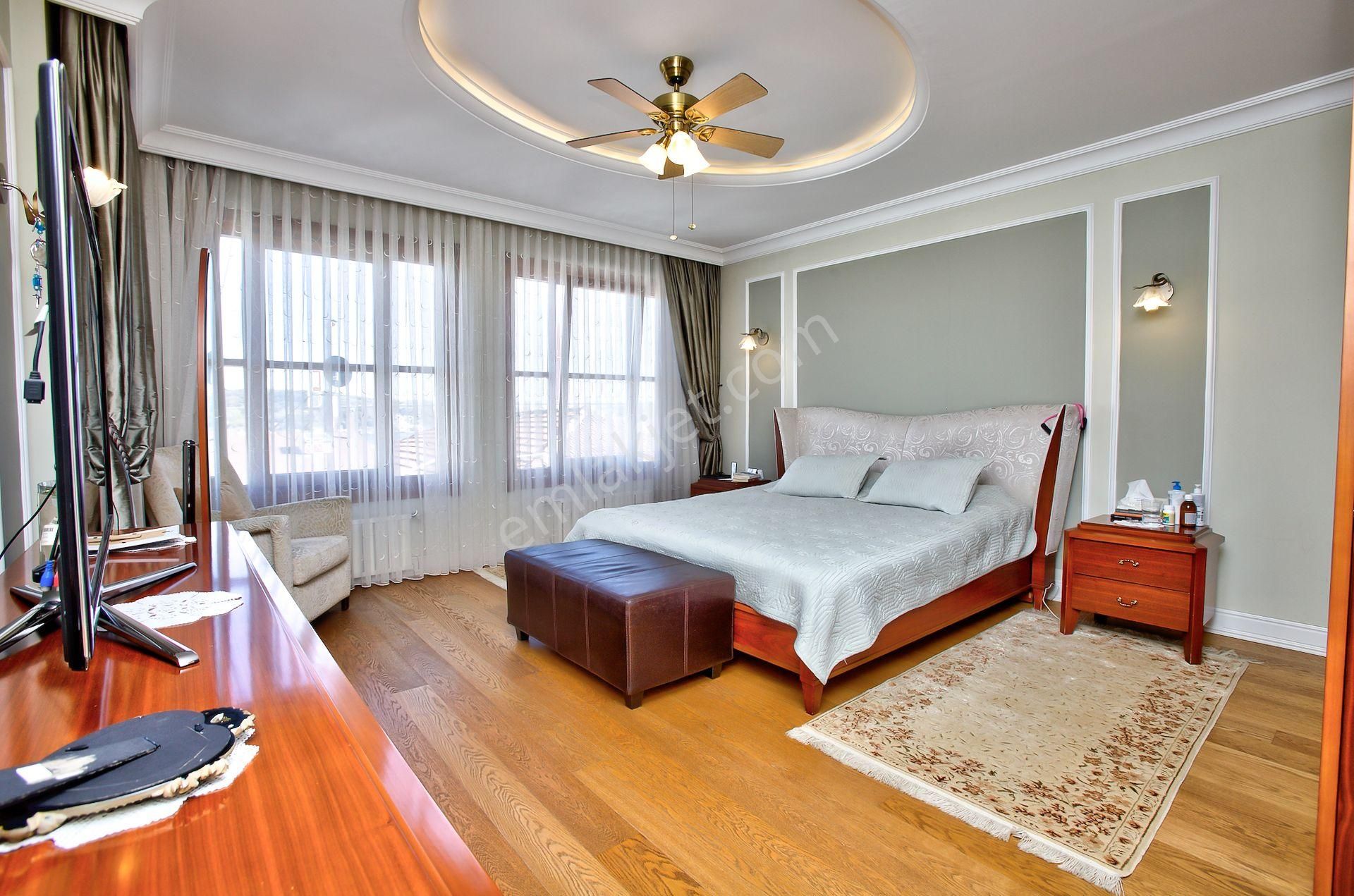 Emirgan'da Boğaz Manzaralı Müstakil Ev - Görsel 16