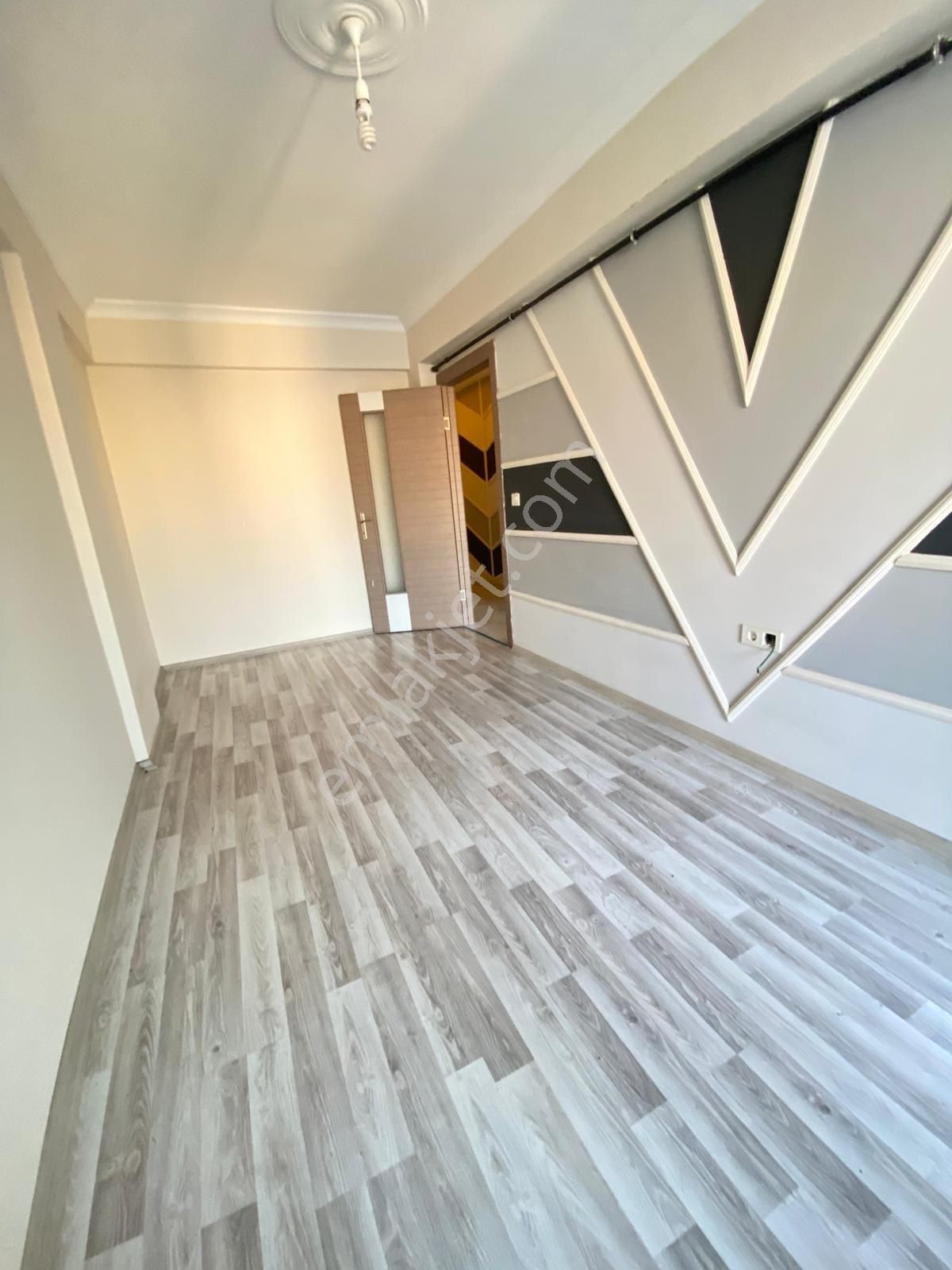 Atilla Mahallesinde Yeni Bina 2+1 Asansörlü Otoparklı Satılık Fırsat Daire - Görsel 9