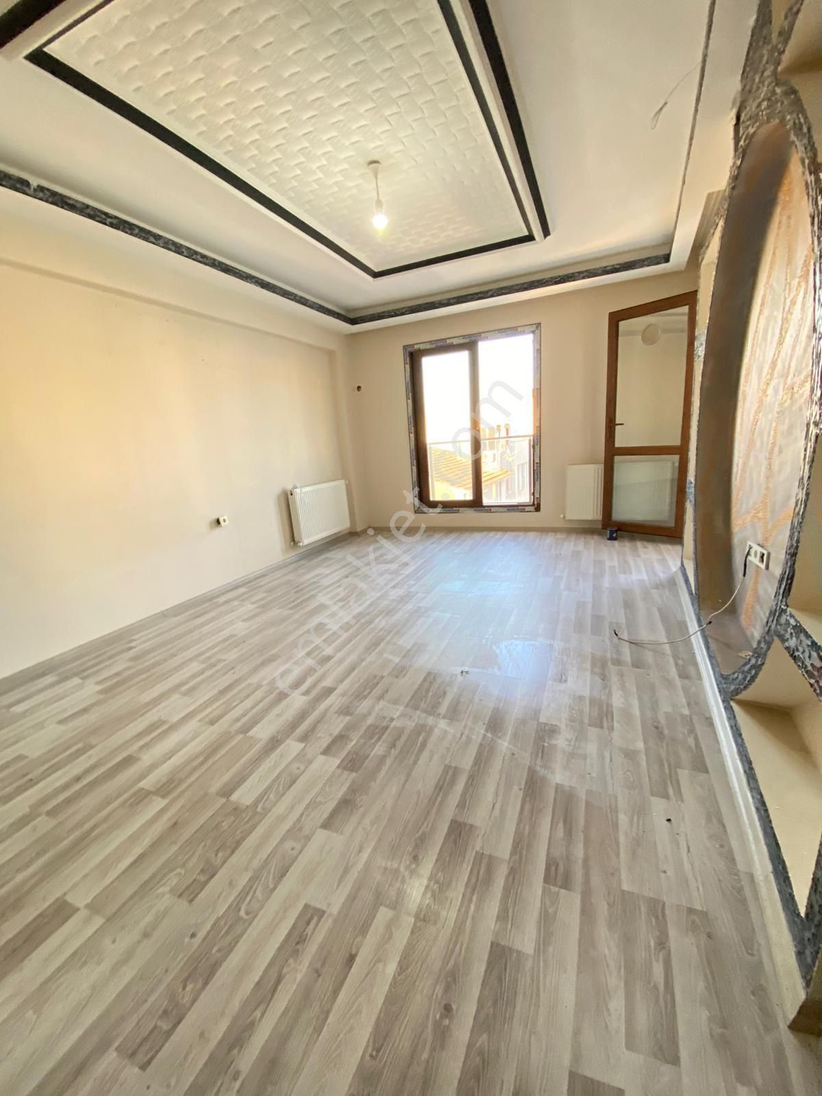 Atilla Mahallesinde Yeni Bina 2+1 Asansörlü Otoparklı Satılık Fırsat Daire - Görsel 2