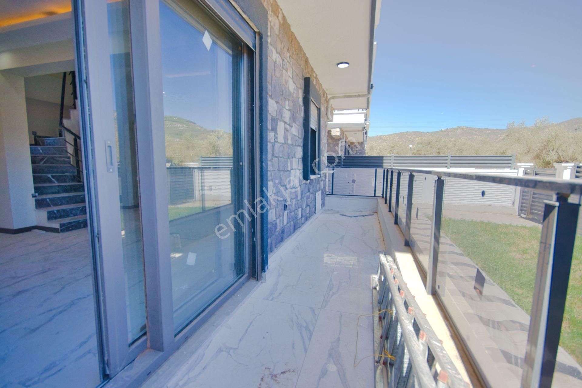 Aktiften Kadıköyde Satılık Mimarisiyle Büyüleyen Yüzme Havuzlu 3wcli 3+1villa - Görsel 18